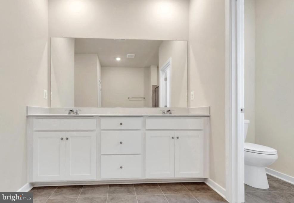RED CLOVER MEADOWS - Residential Lease