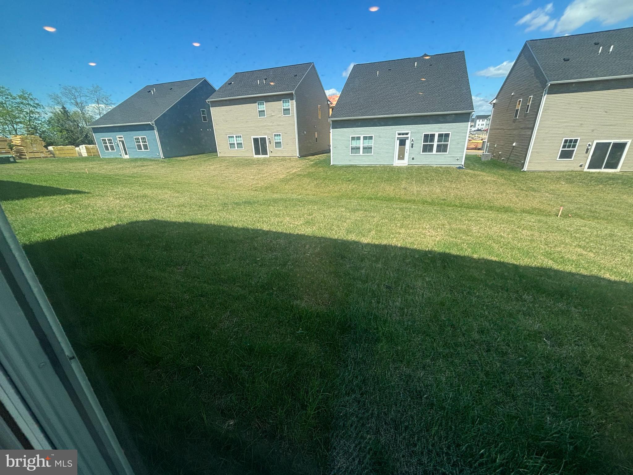 RED CLOVER MEADOWS - Residential Lease