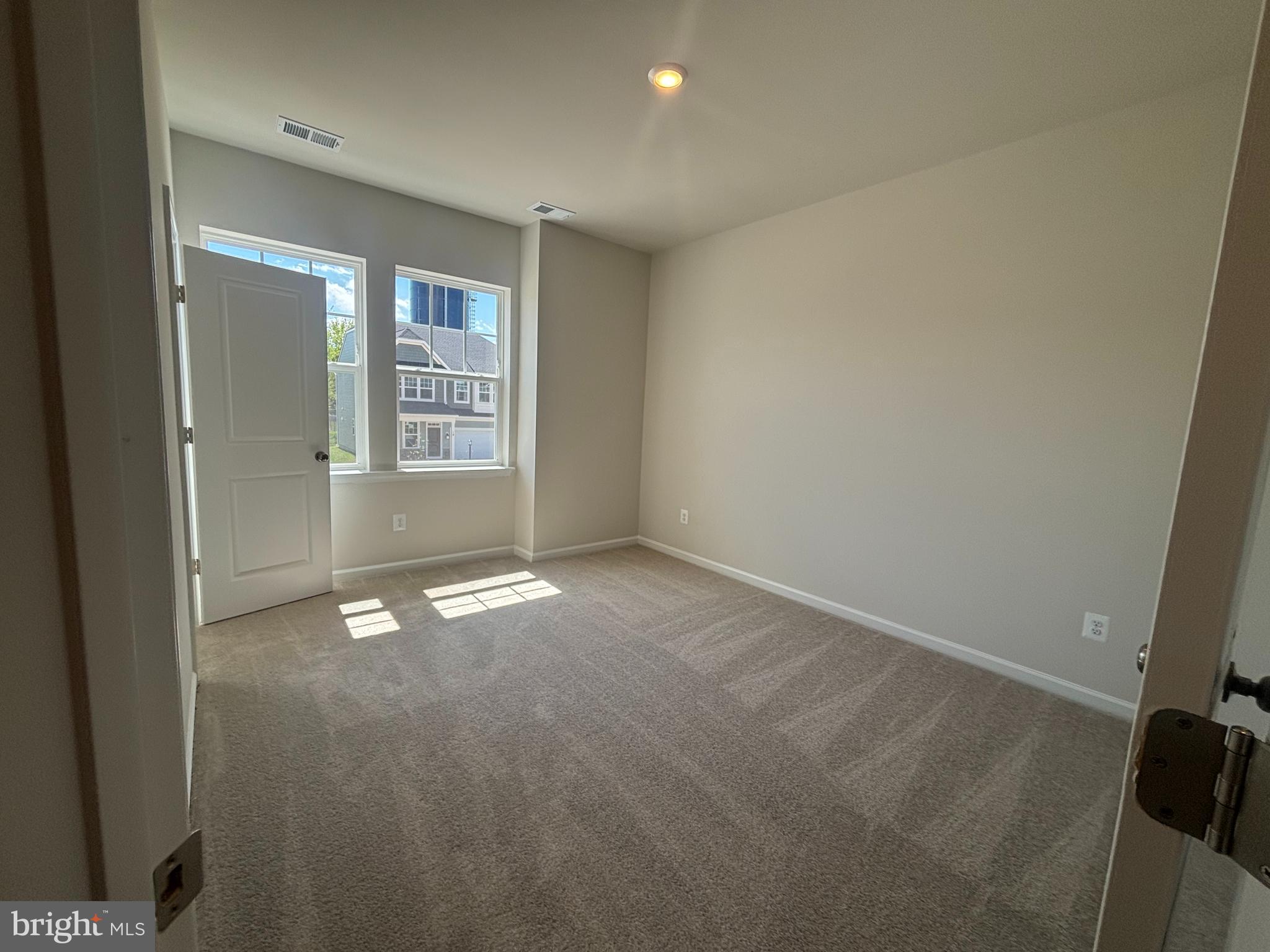 RED CLOVER MEADOWS - Residential Lease