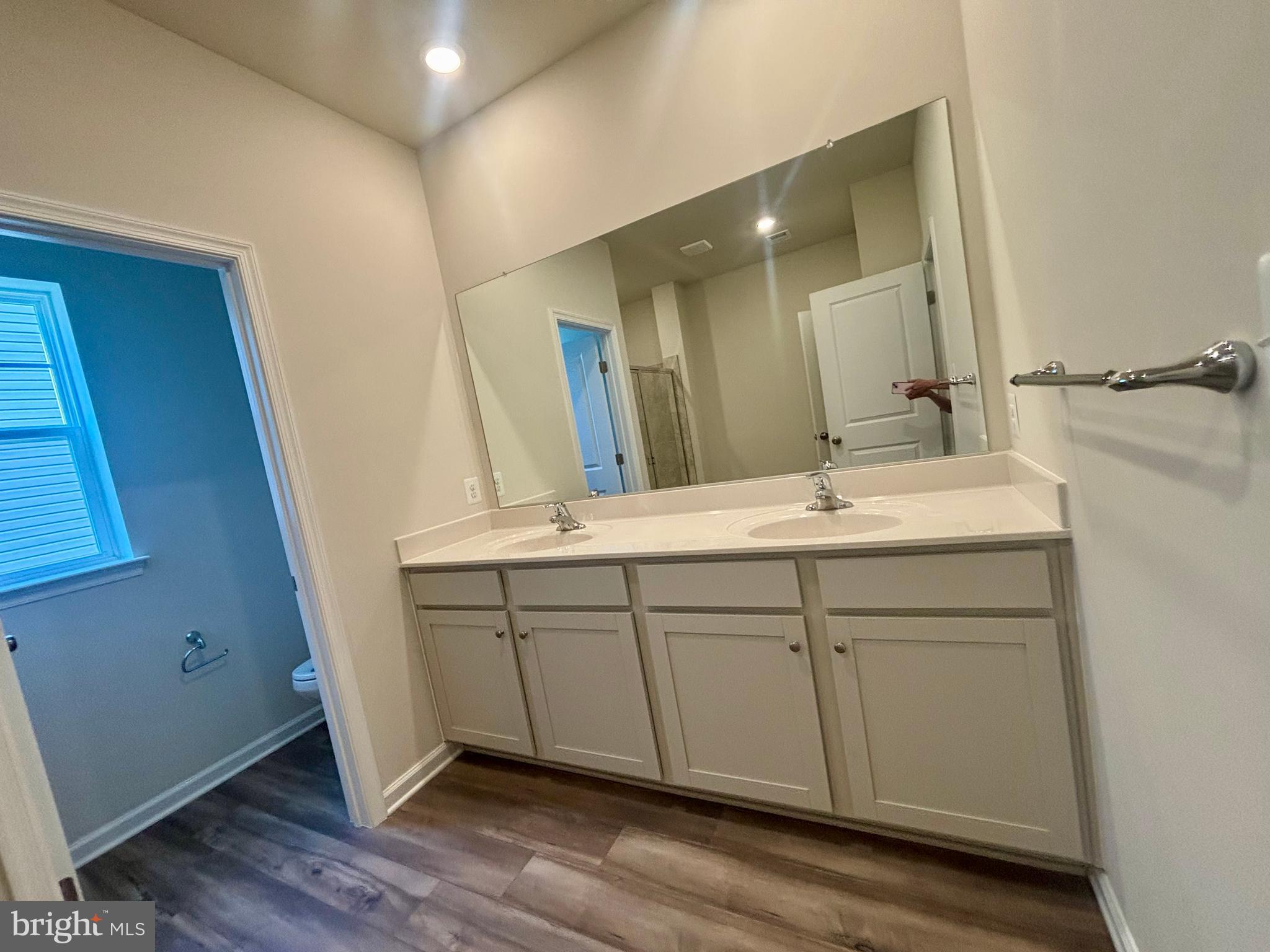 RED CLOVER MEADOWS - Residential Lease