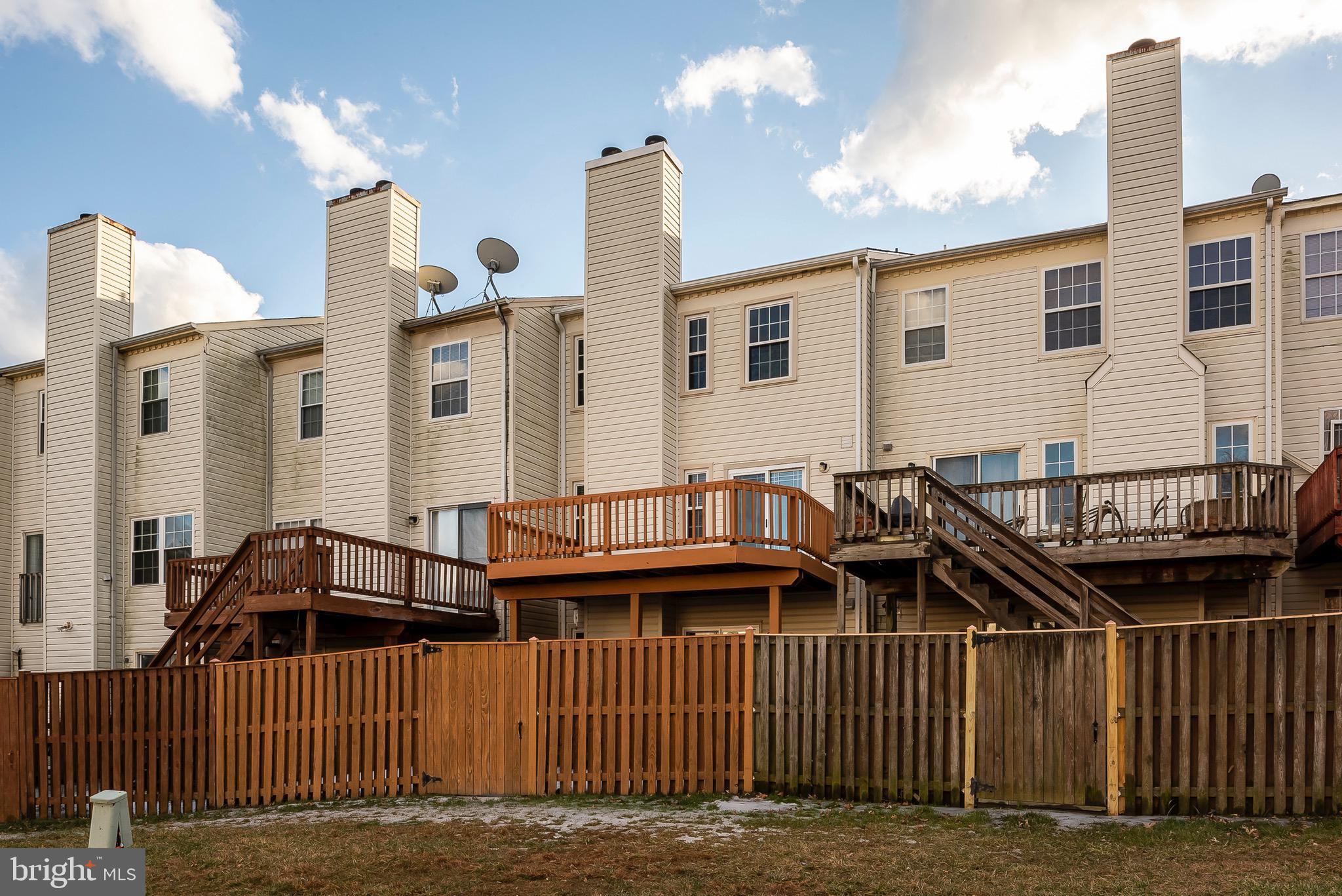 ESSINGTON - Residential