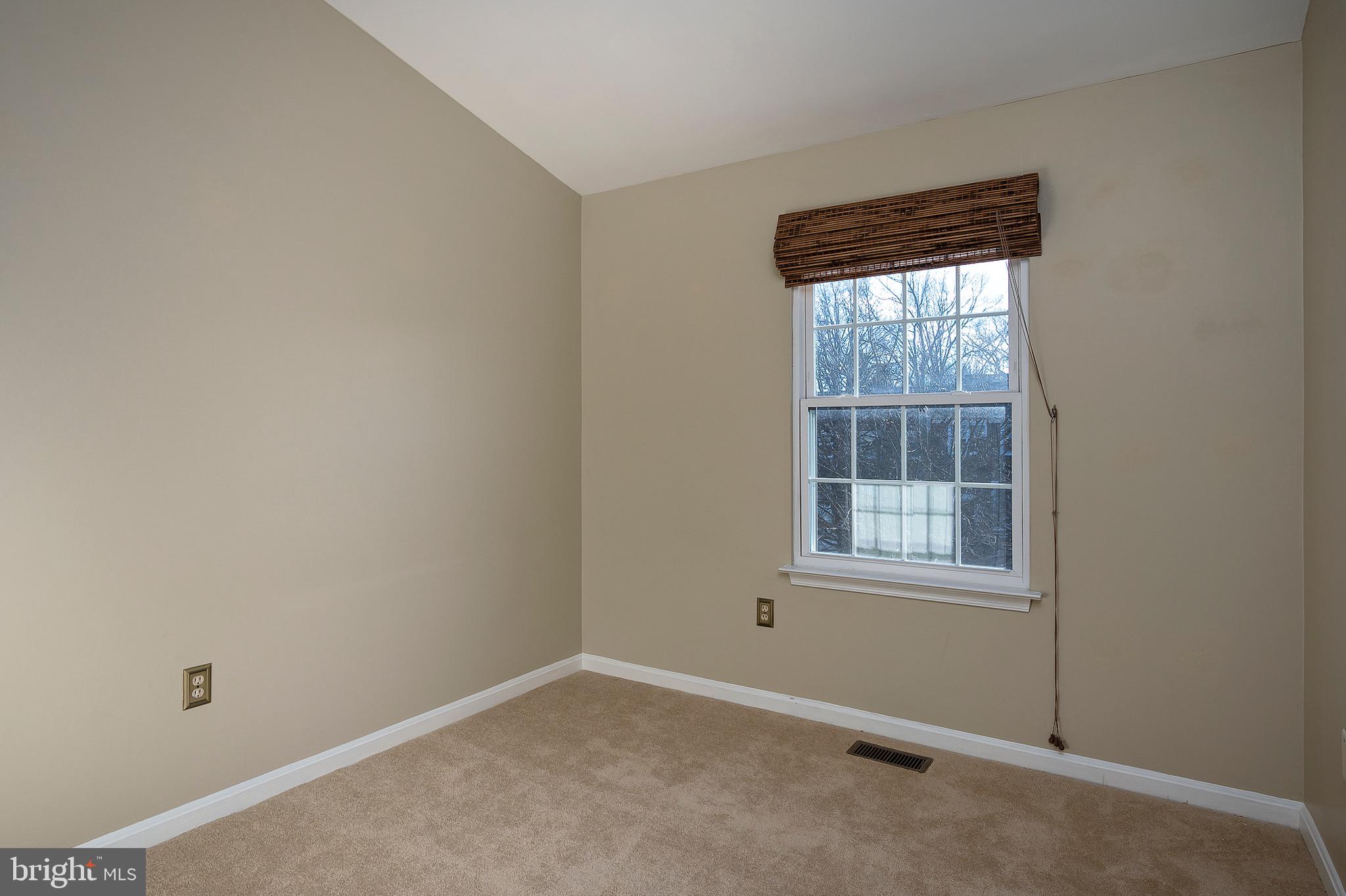 ESSINGTON - Residential