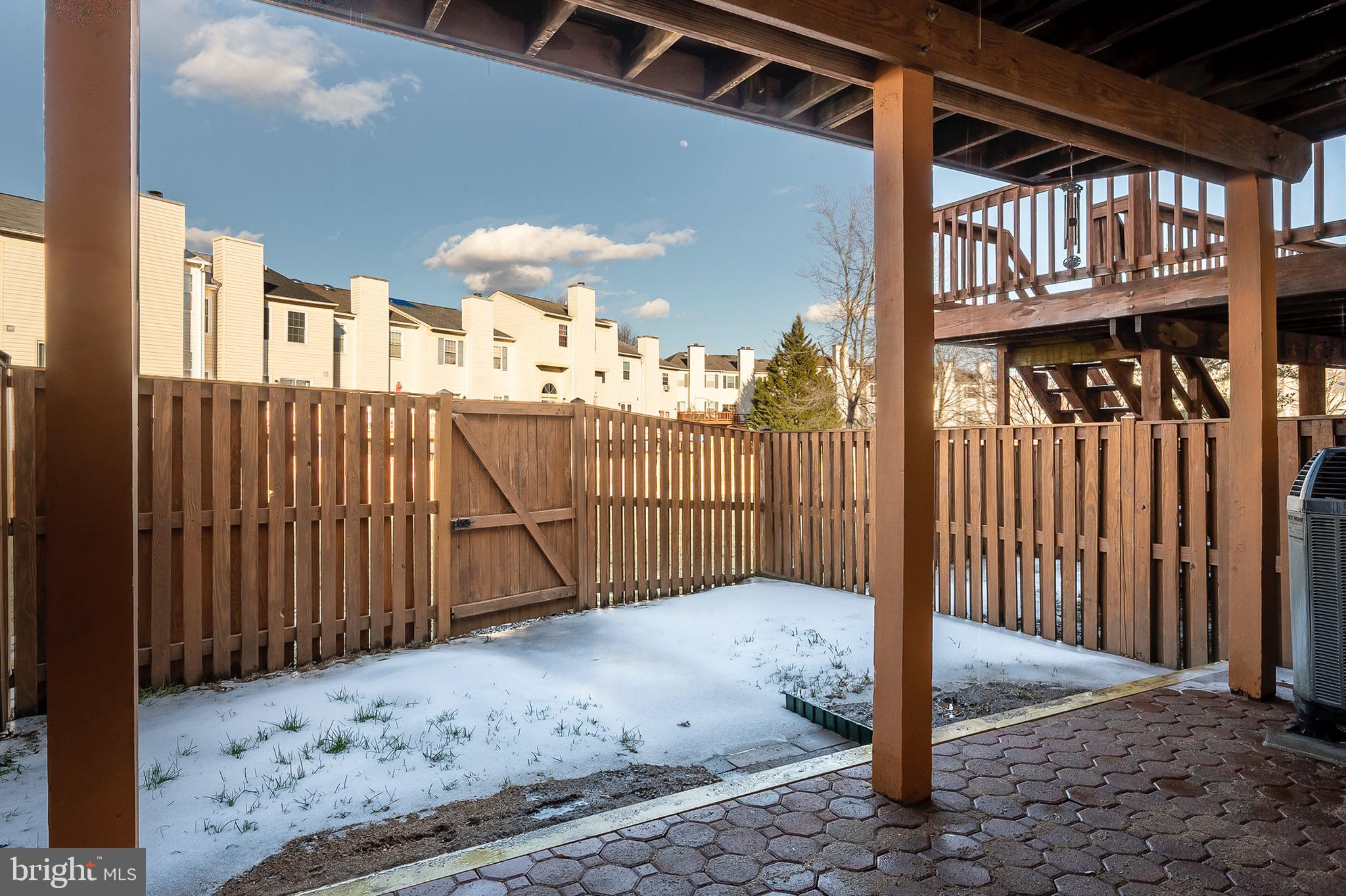 ESSINGTON - Residential