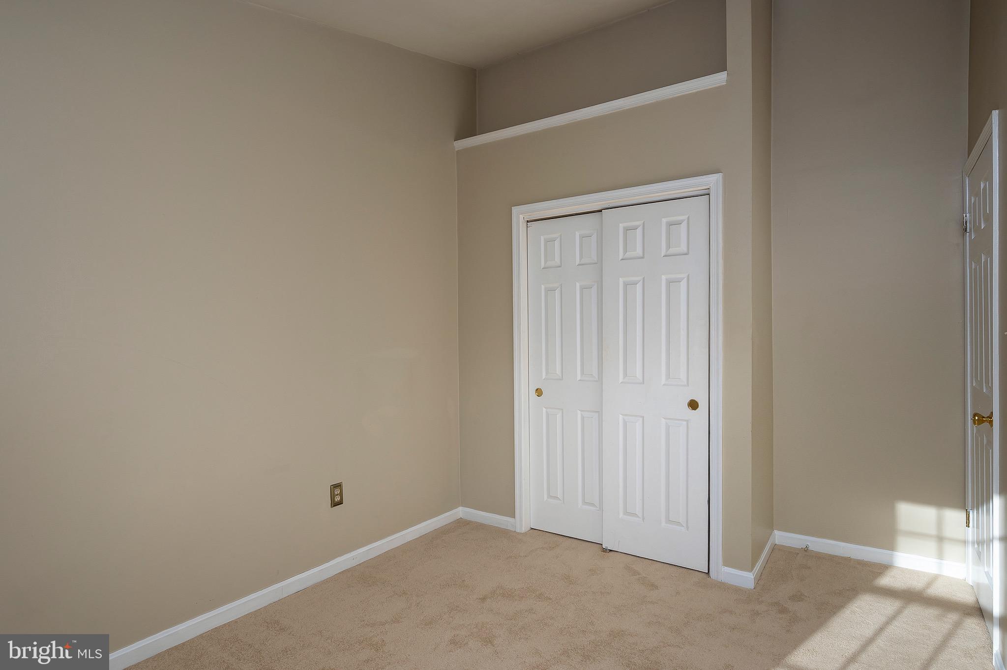 ESSINGTON - Residential