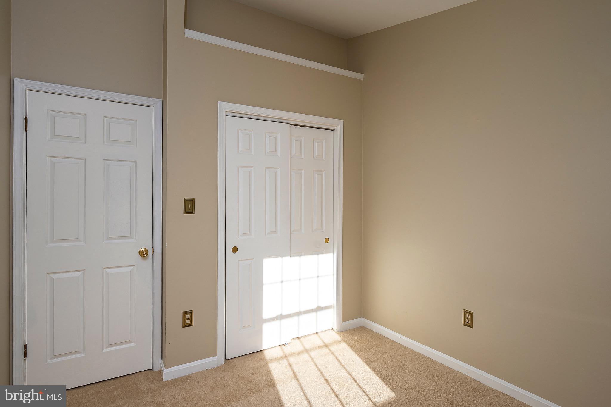 ESSINGTON - Residential