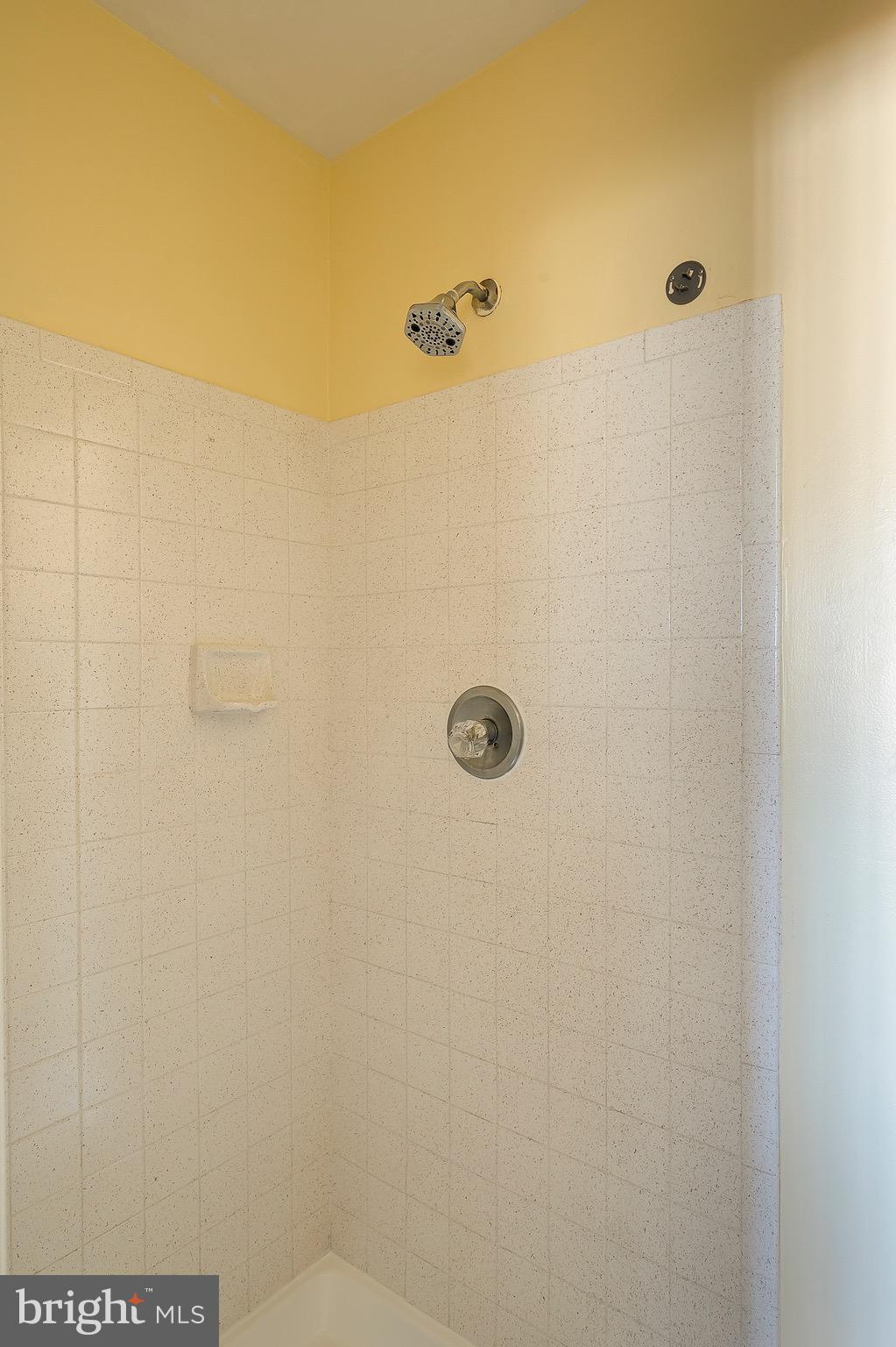 ESSINGTON - Residential