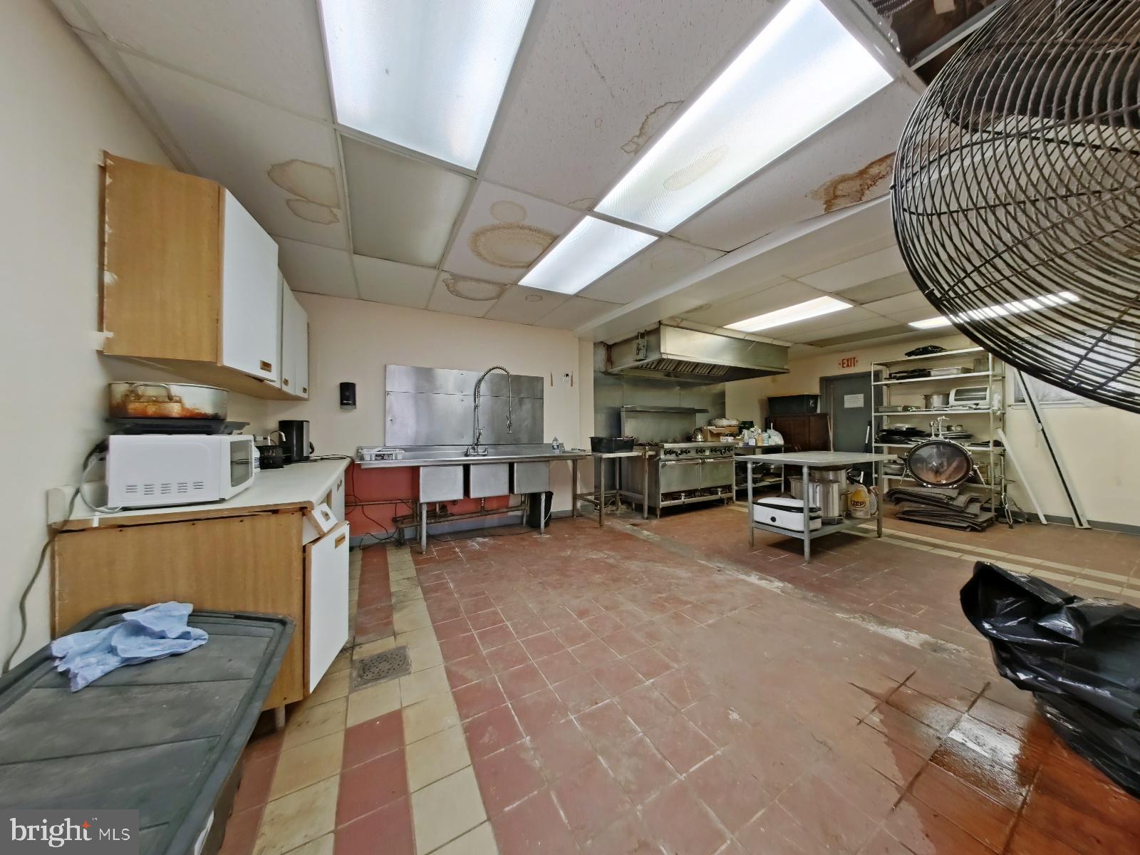 FRANKLINVILLE - Commercial Sale