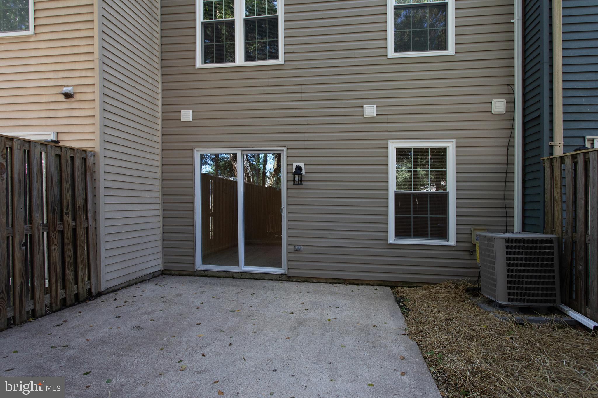 4319 DRAKE COURT 4319