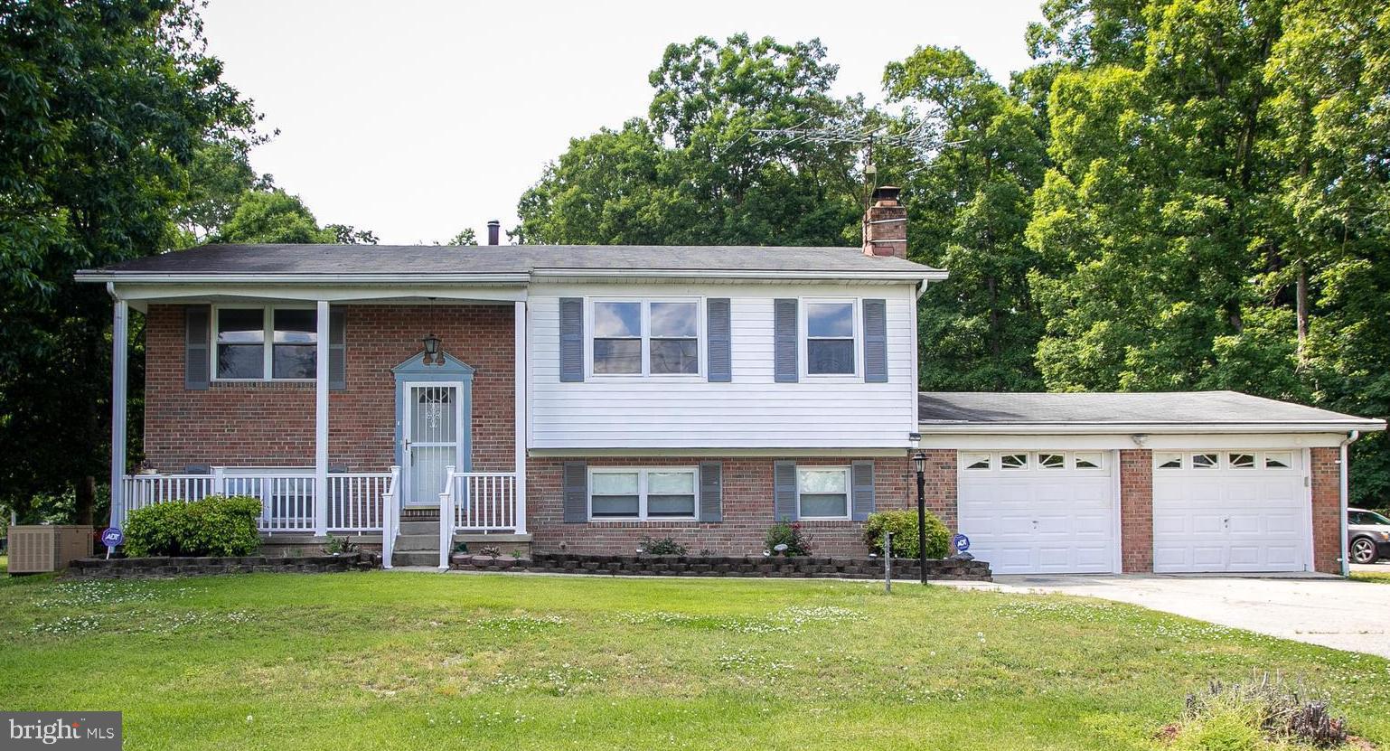 POMFRET ESTATES - Residential