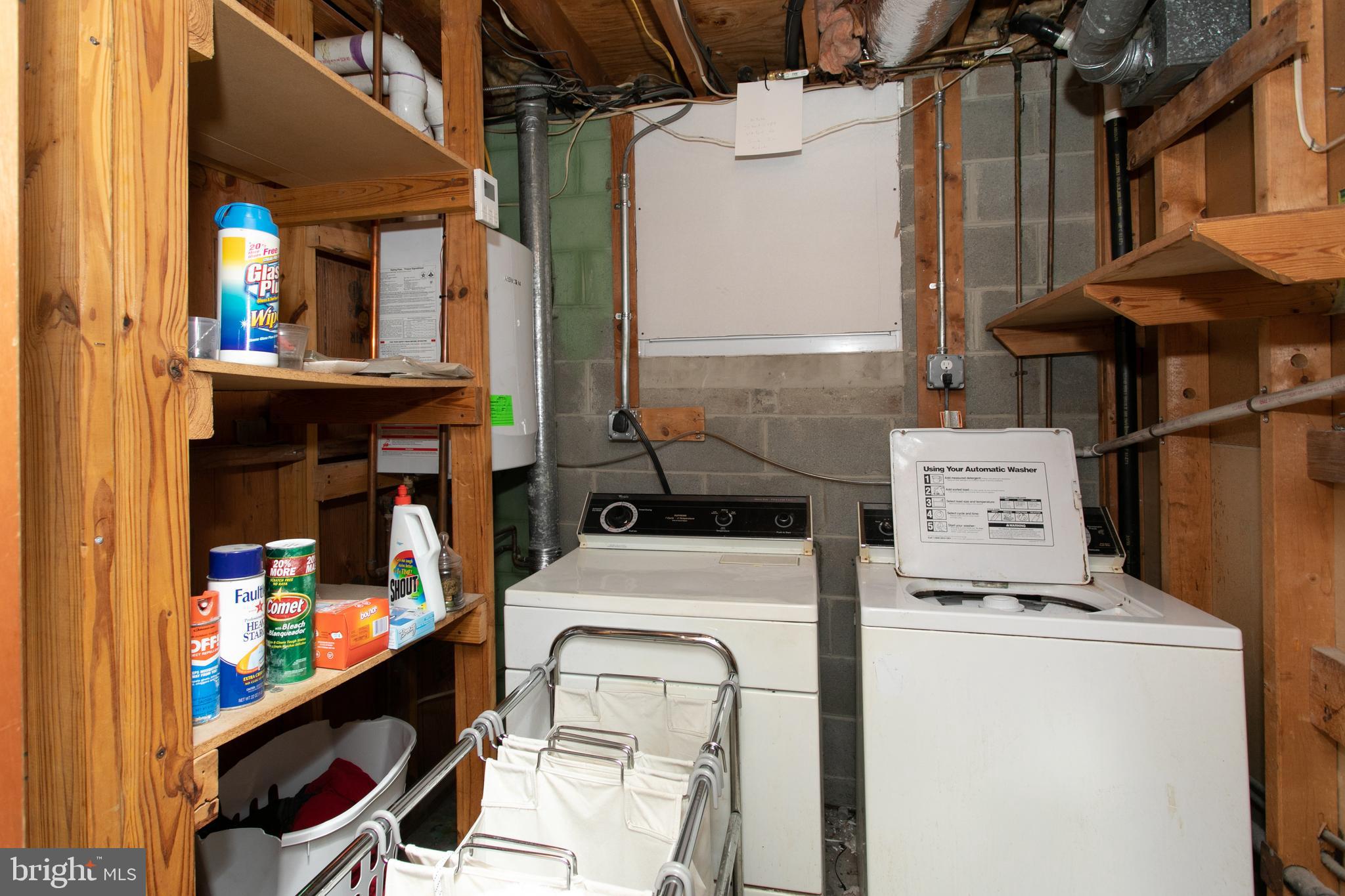 POMFRET ESTATES - Residential