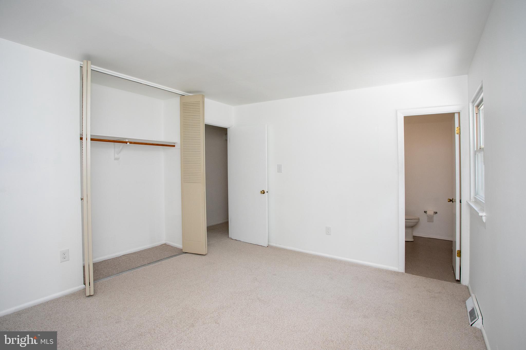 POMFRET ESTATES - Residential