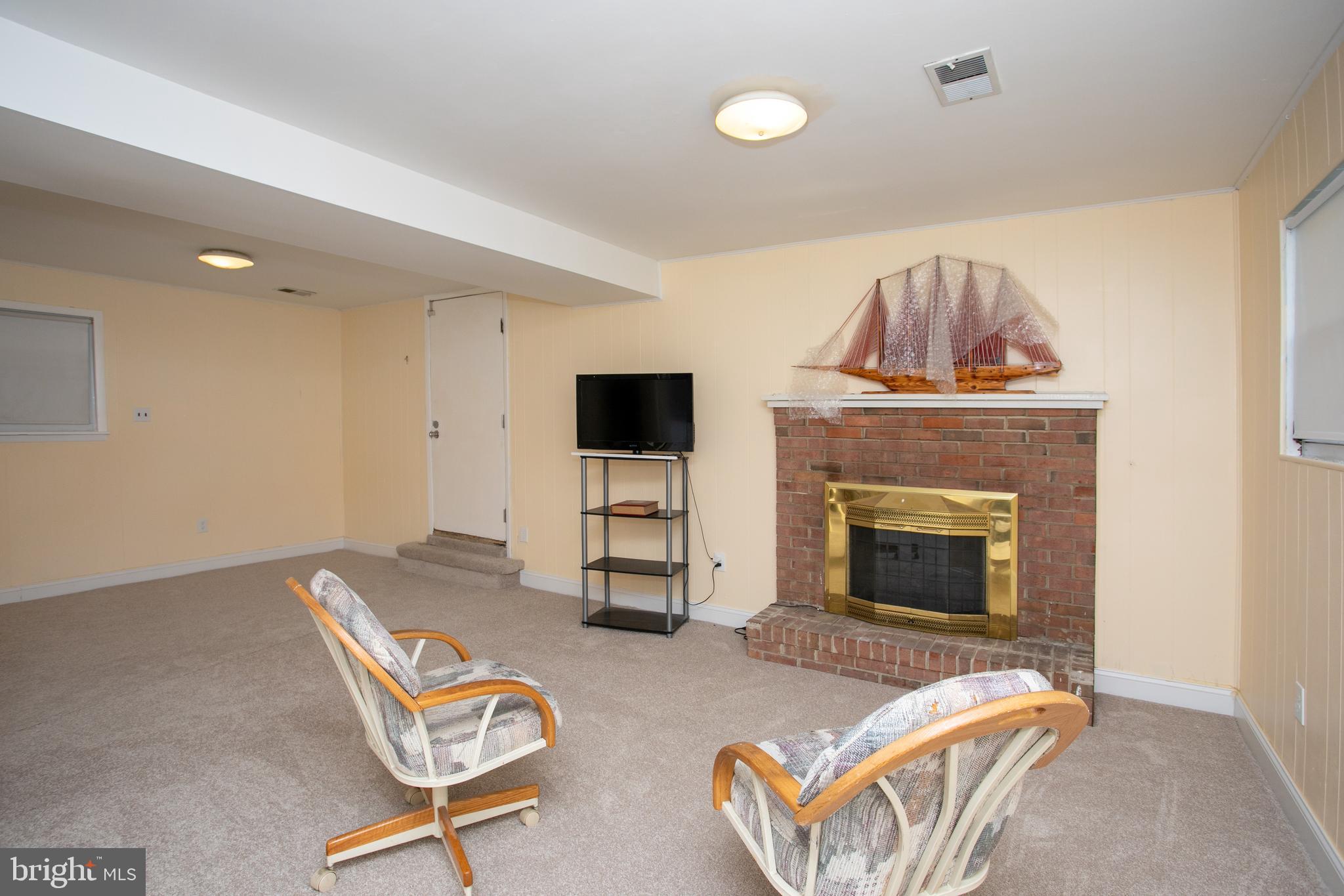 POMFRET ESTATES - Residential