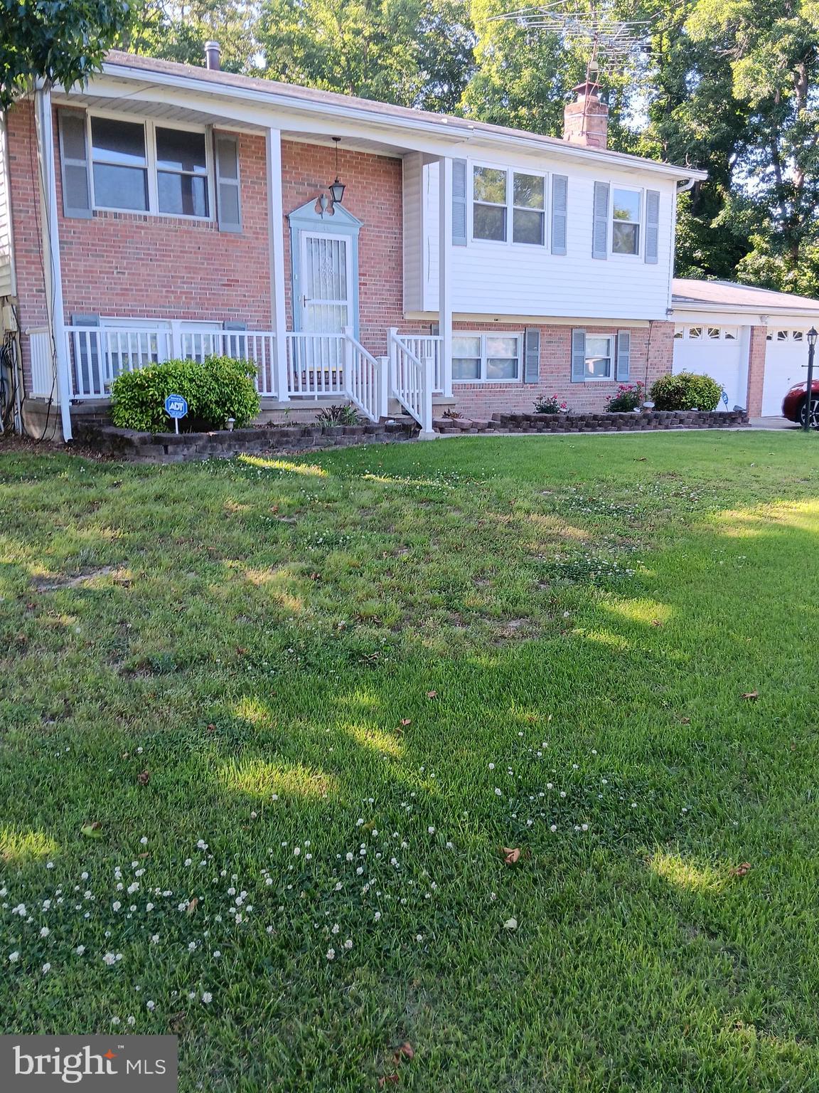 POMFRET ESTATES - Residential