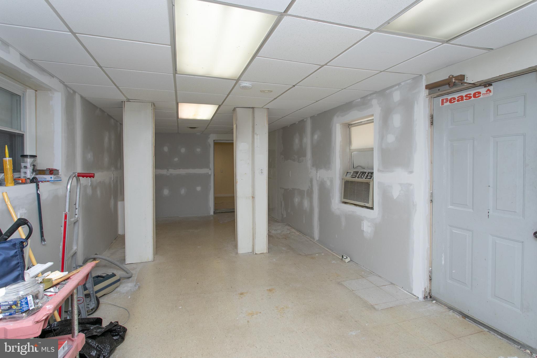 POMFRET ESTATES - Residential