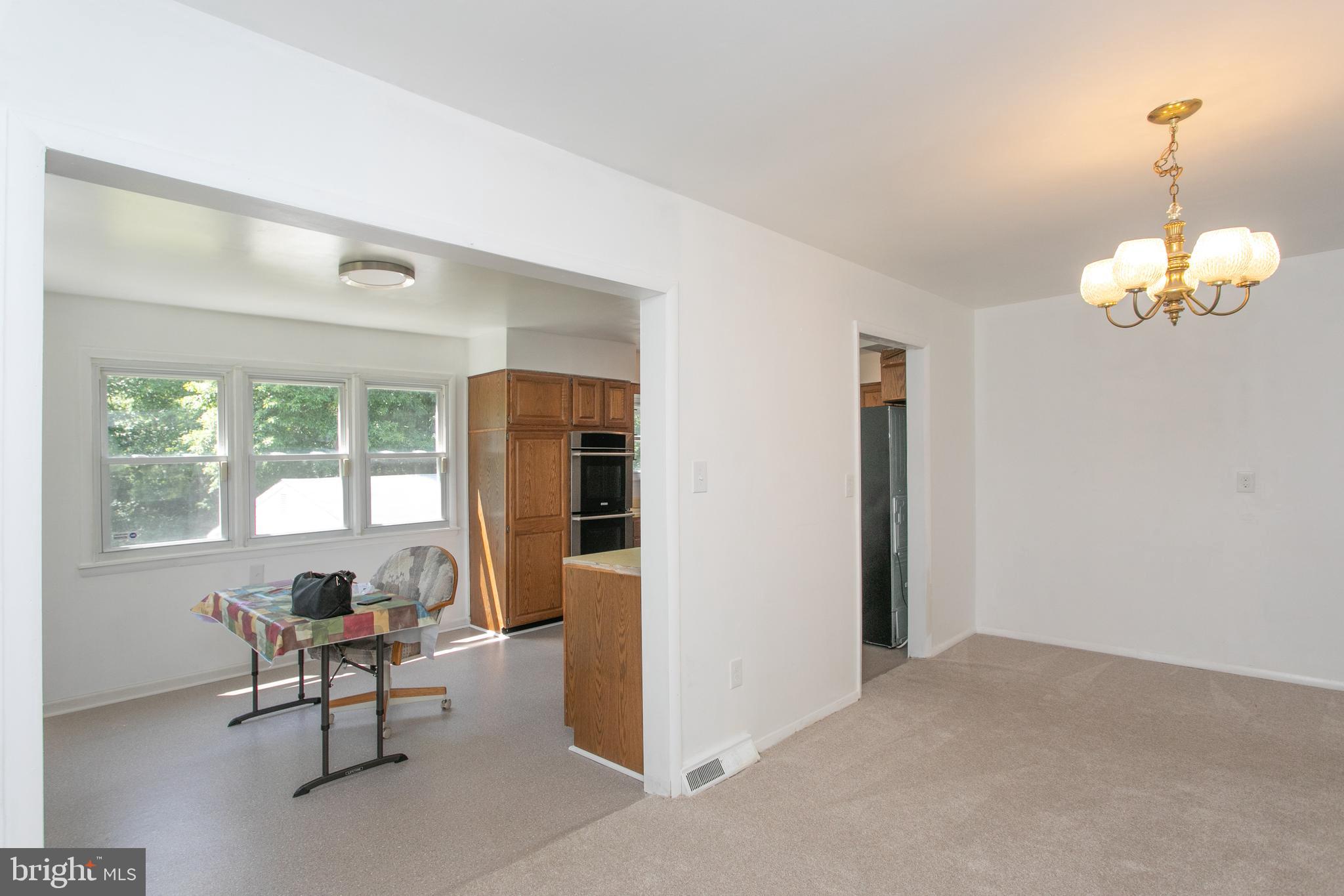 POMFRET ESTATES - Residential