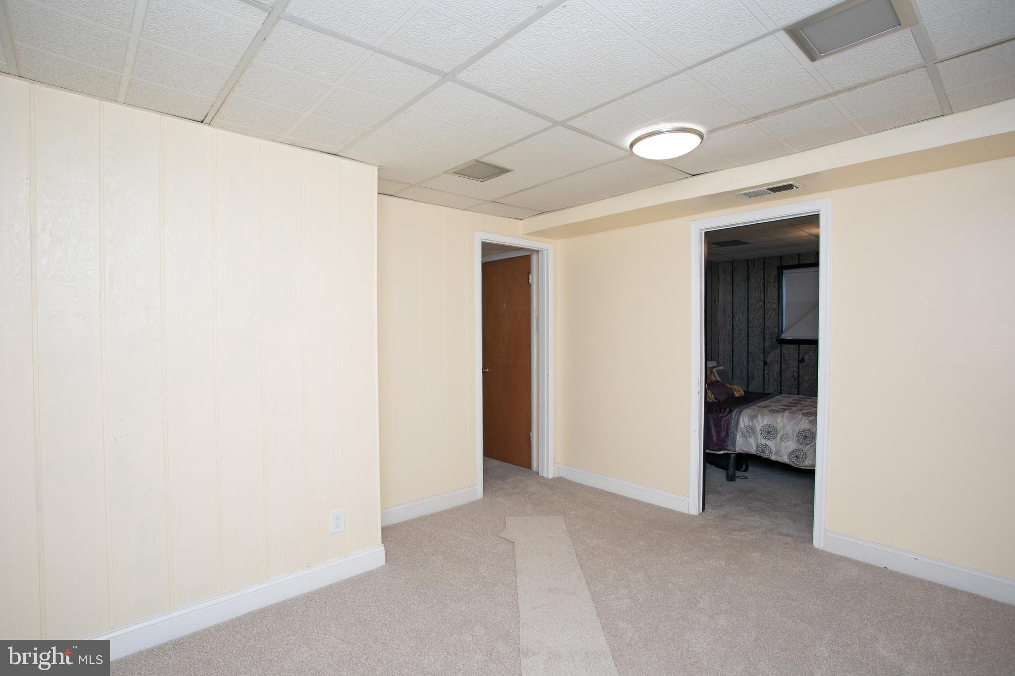 POMFRET ESTATES - Residential