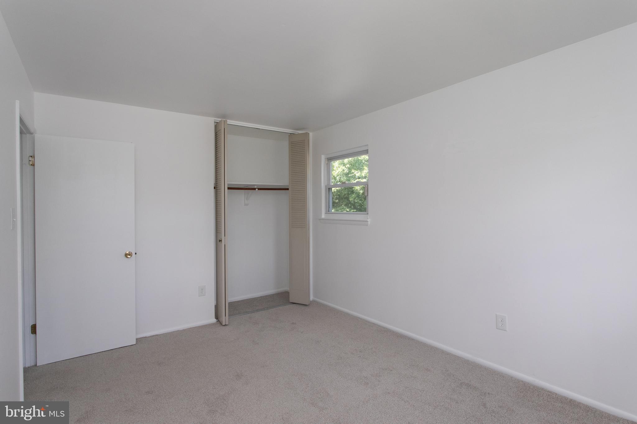 POMFRET ESTATES - Residential