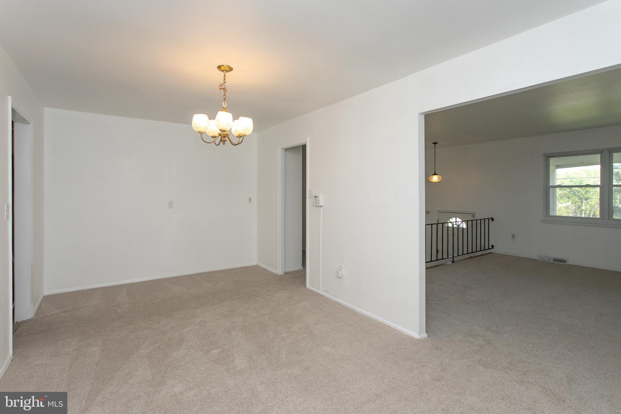 POMFRET ESTATES - Residential