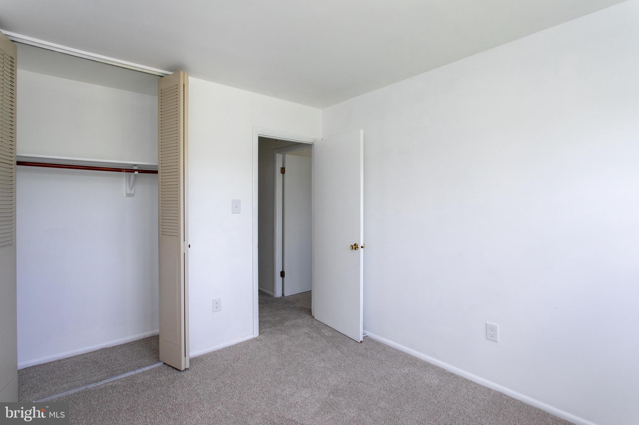 POMFRET ESTATES - Residential