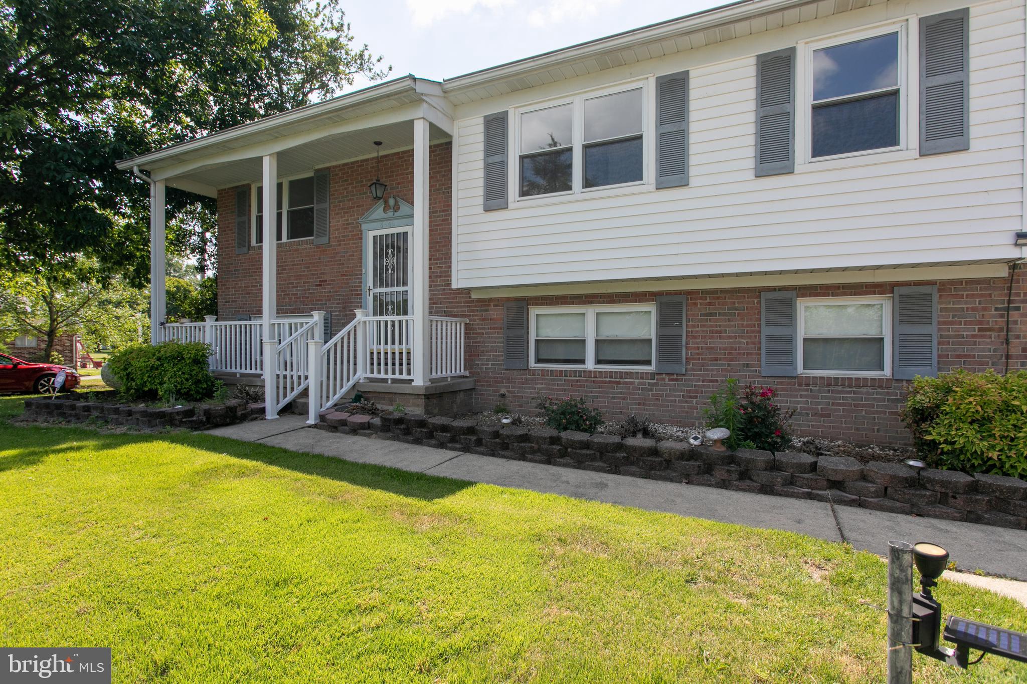 POMFRET ESTATES - Residential