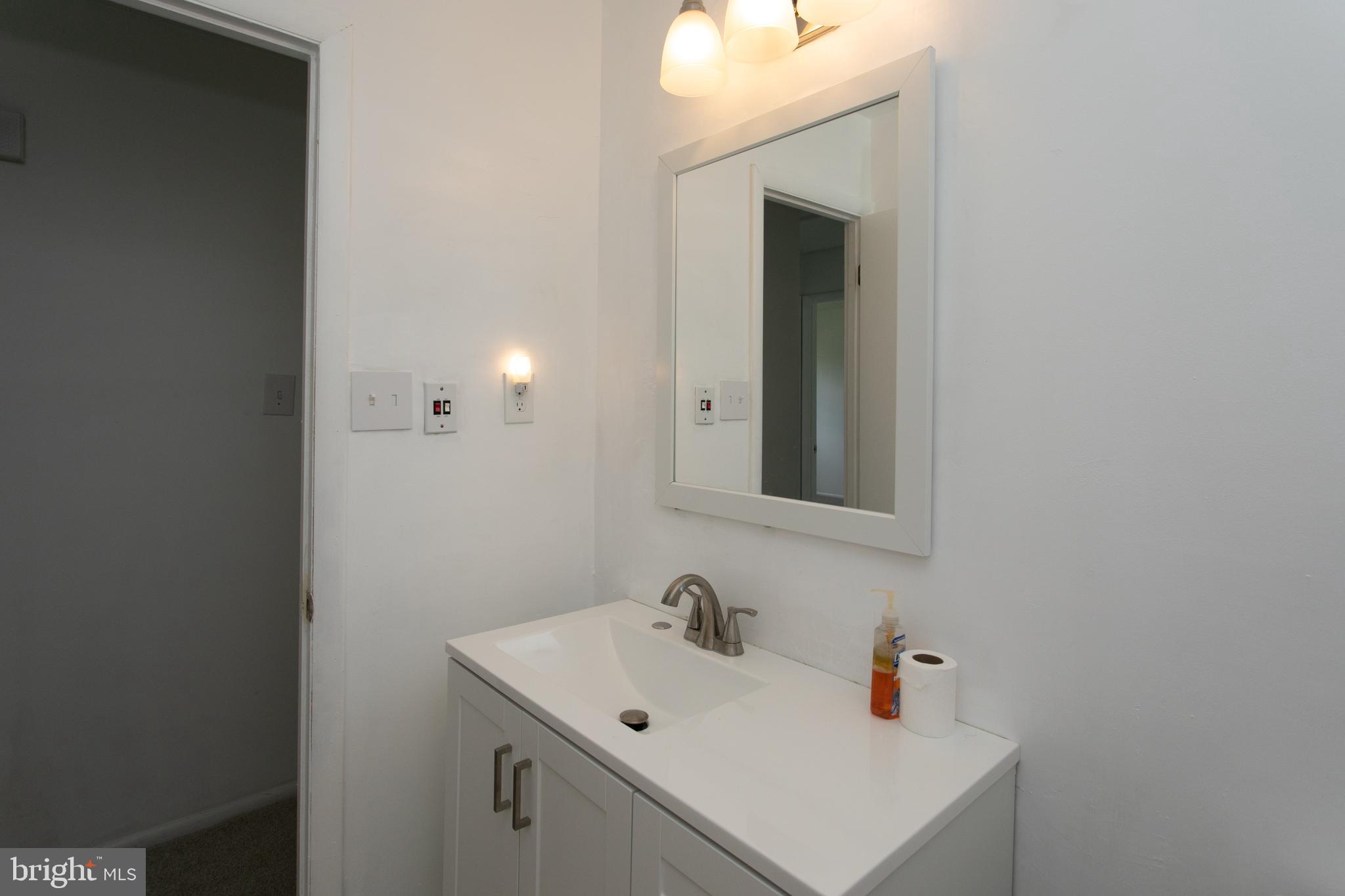 POMFRET ESTATES - Residential