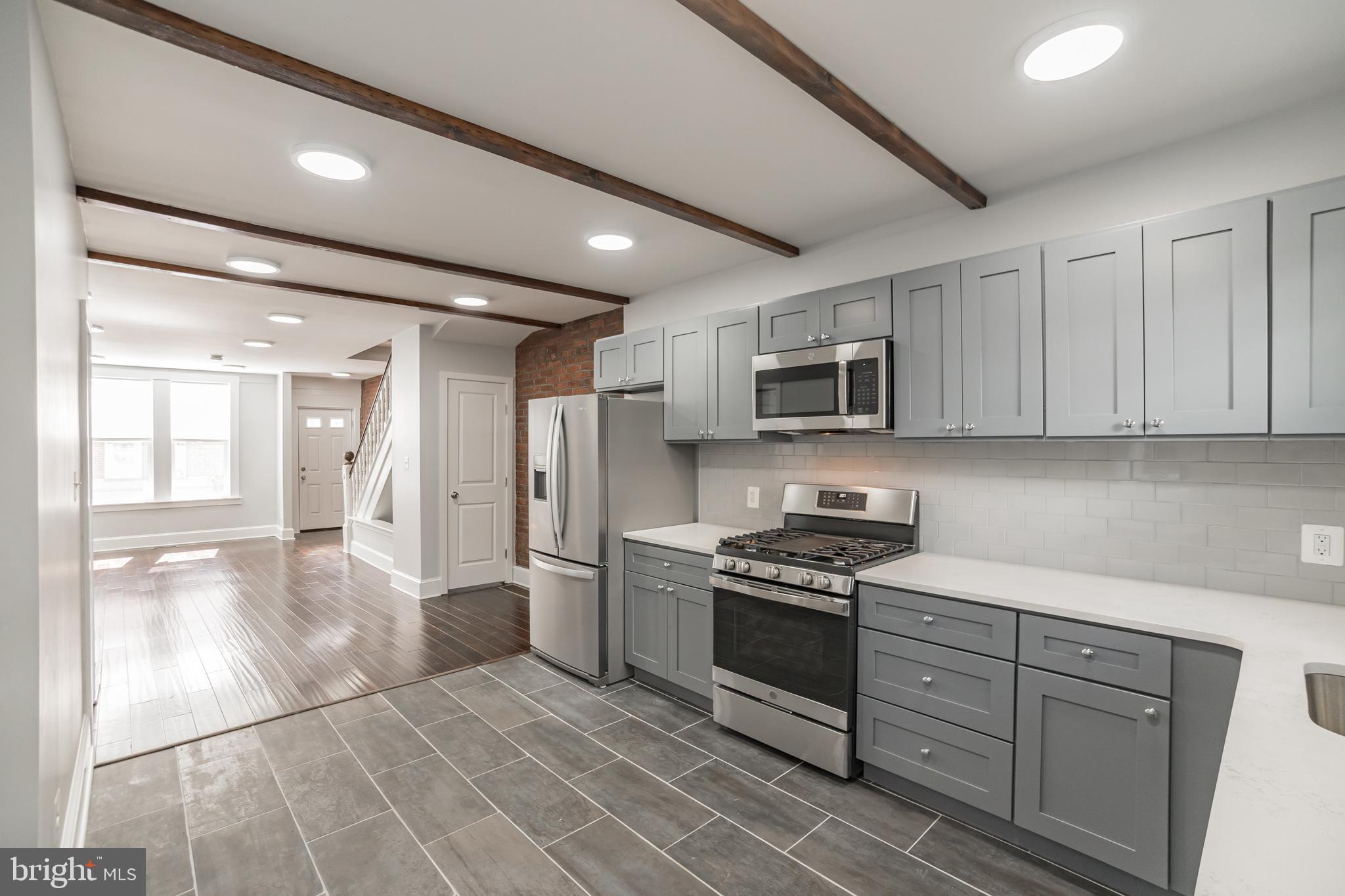 POINT BREEZE - Residential