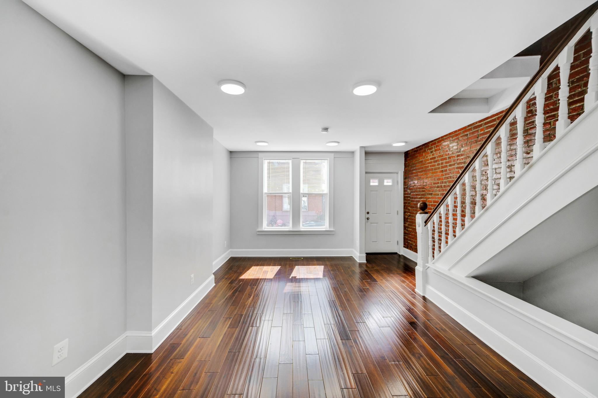 POINT BREEZE - Residential