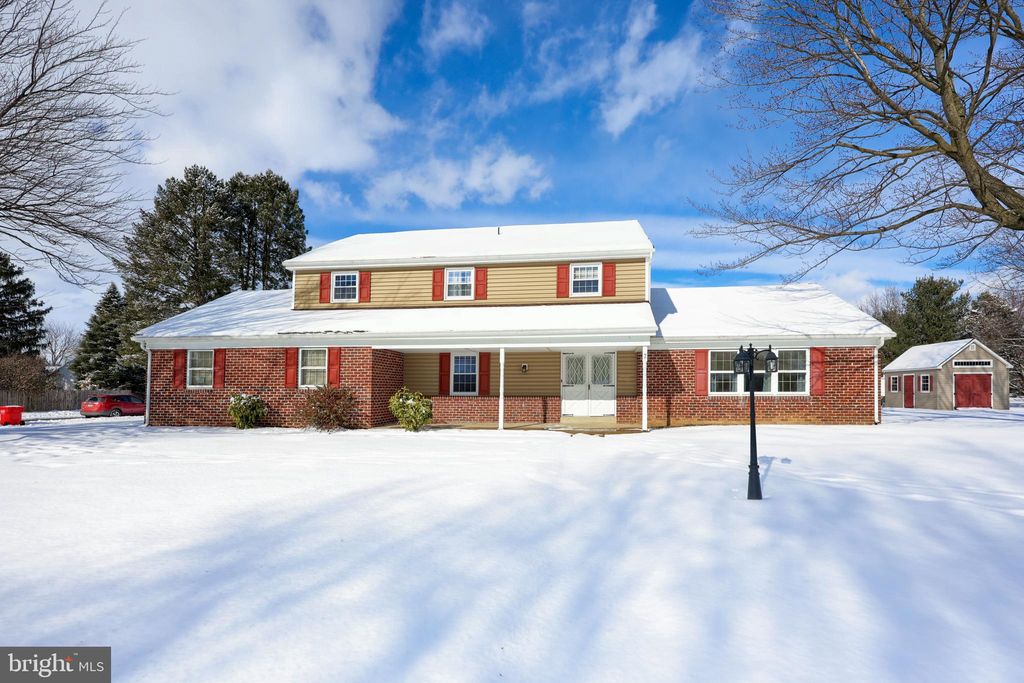 Photo of 7 Blaine Avenue, LEOLA, PA 17540 (MLS # PALA2063260)