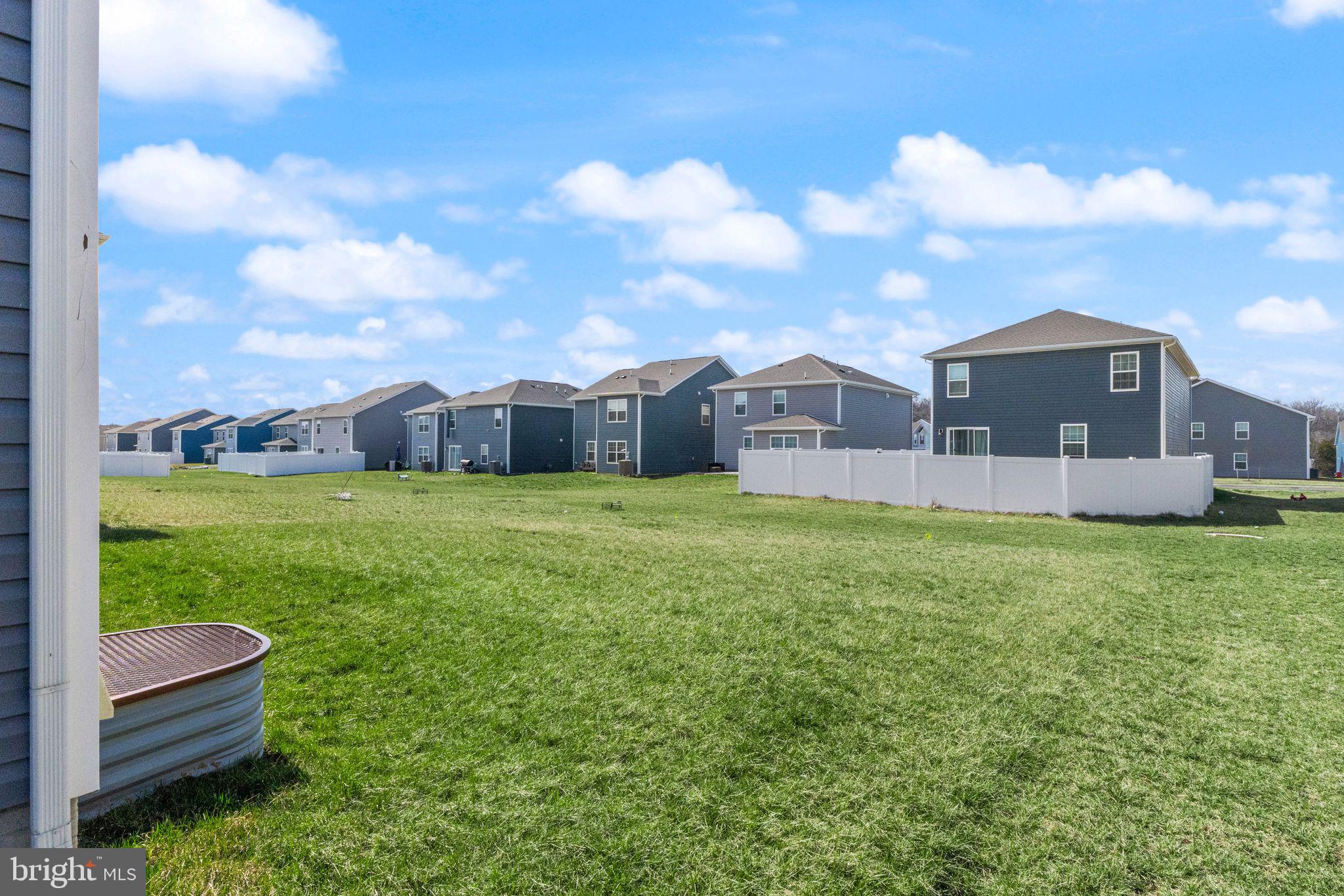 WEST WIND - Residential