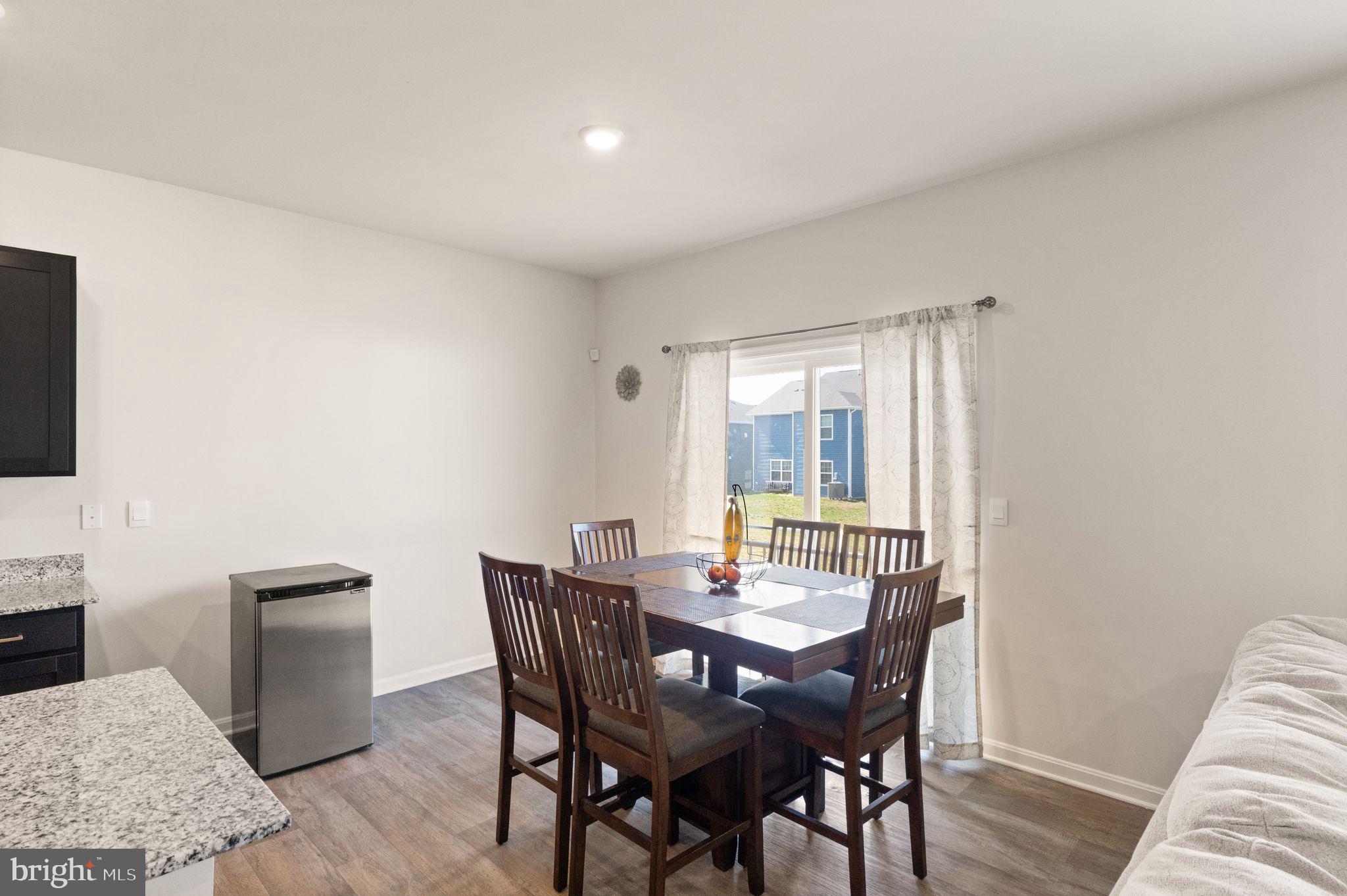 WEST WIND - Residential