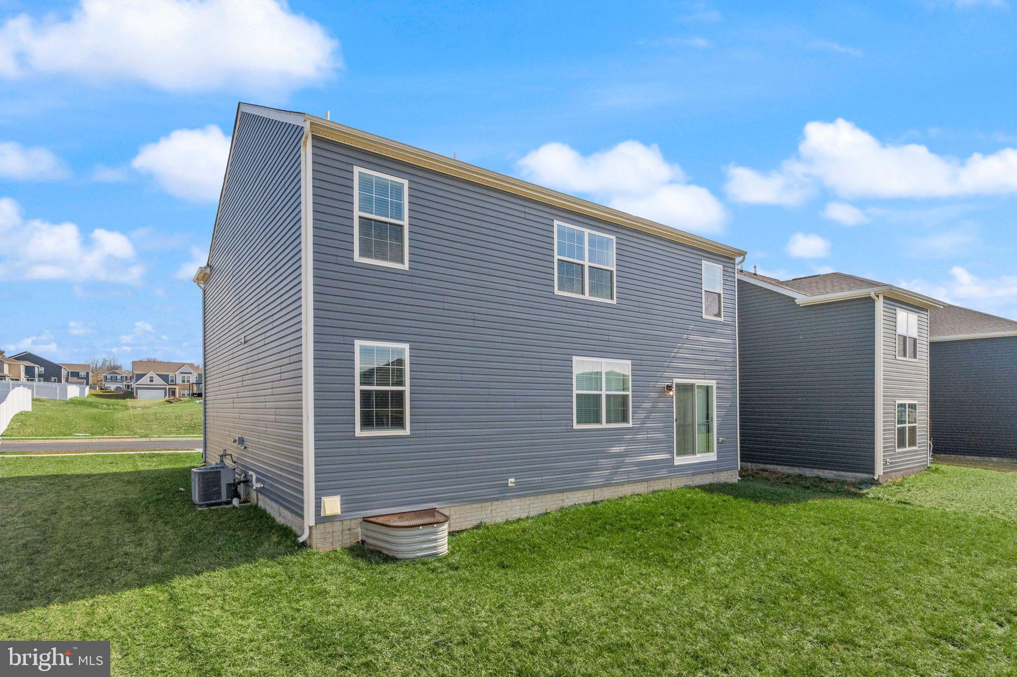 WEST WIND - Residential