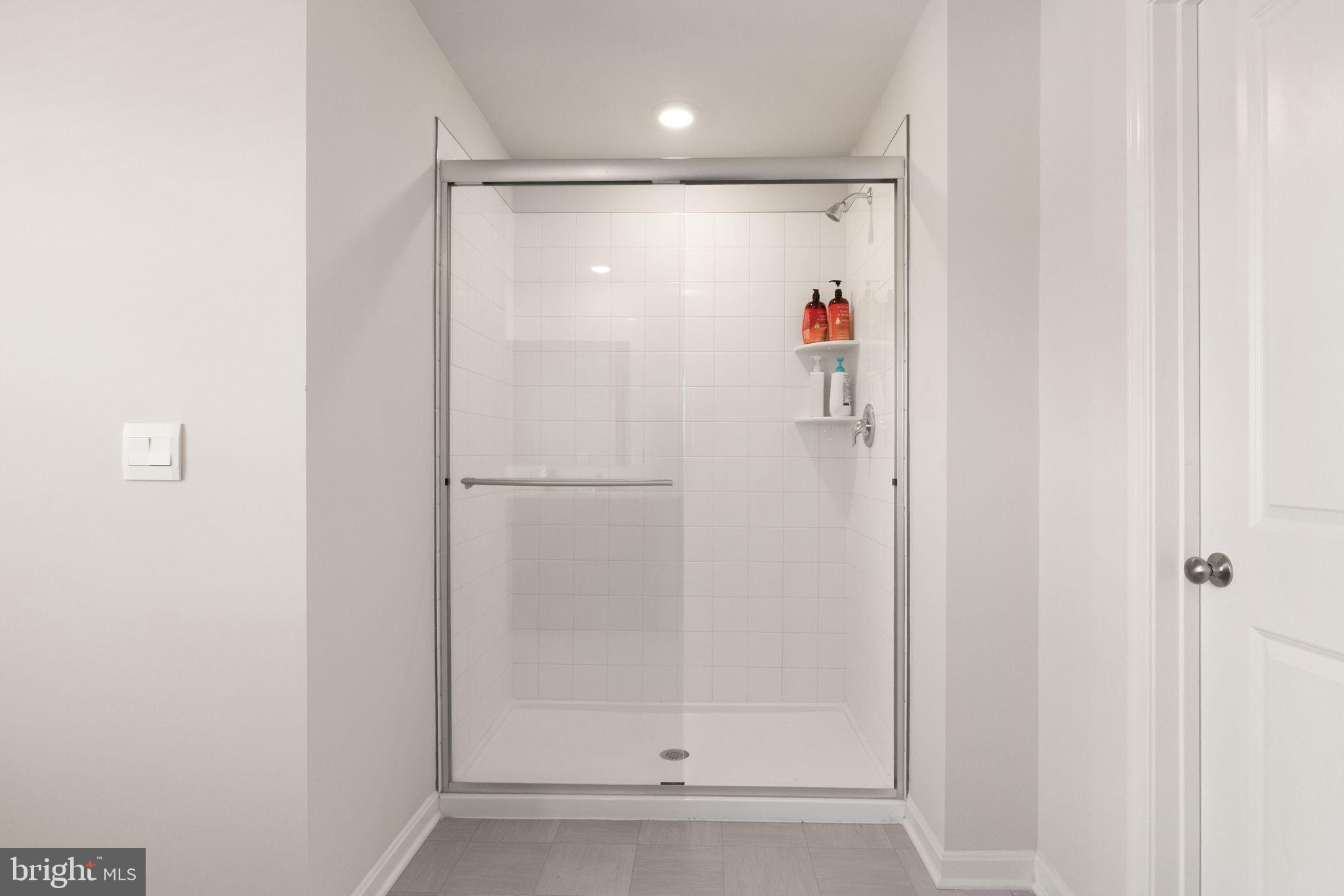 WEST WIND - Residential