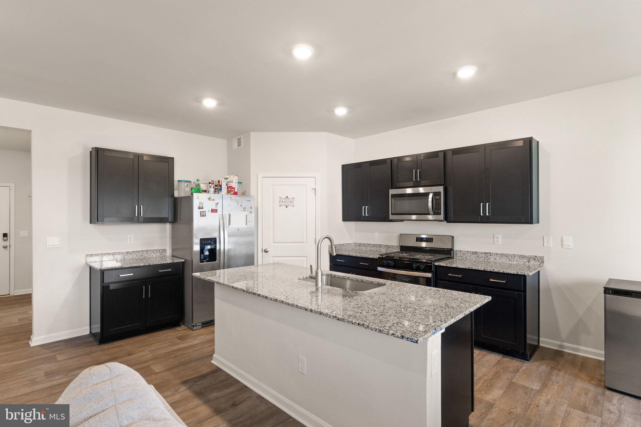 WEST WIND - Residential