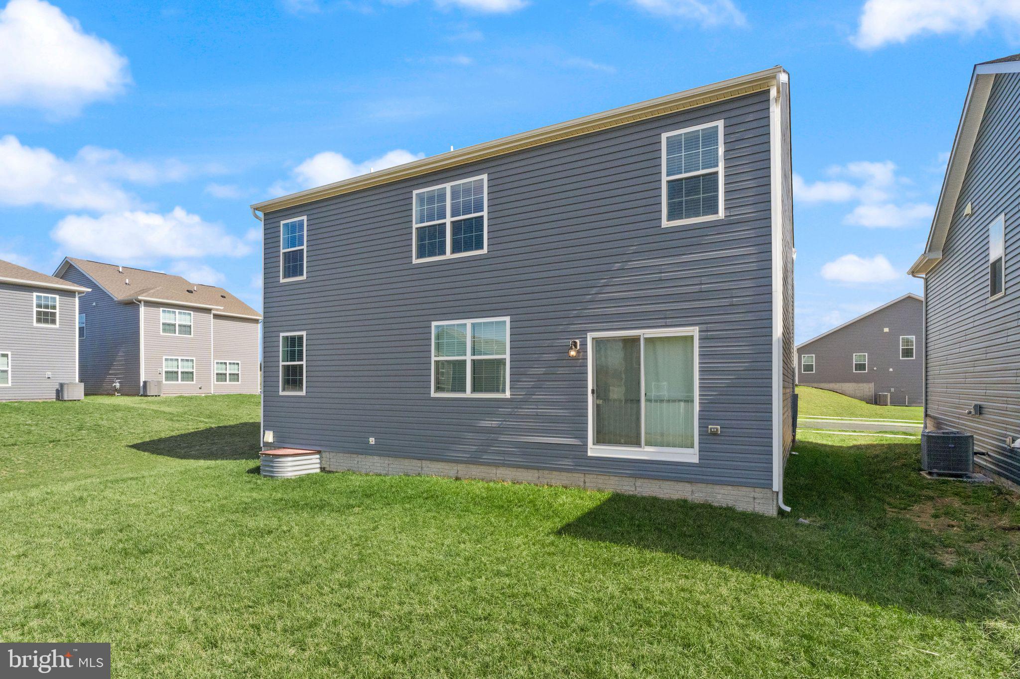 WEST WIND - Residential