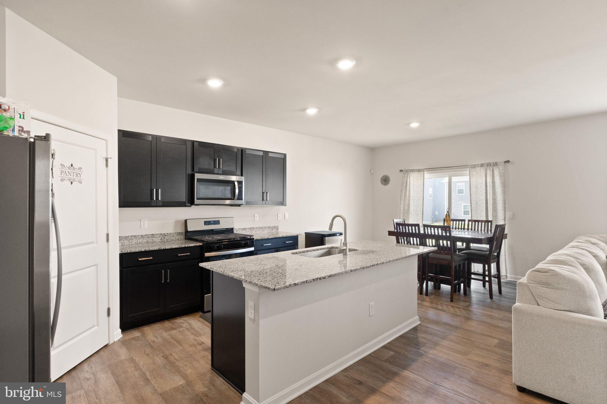 WEST WIND - Residential