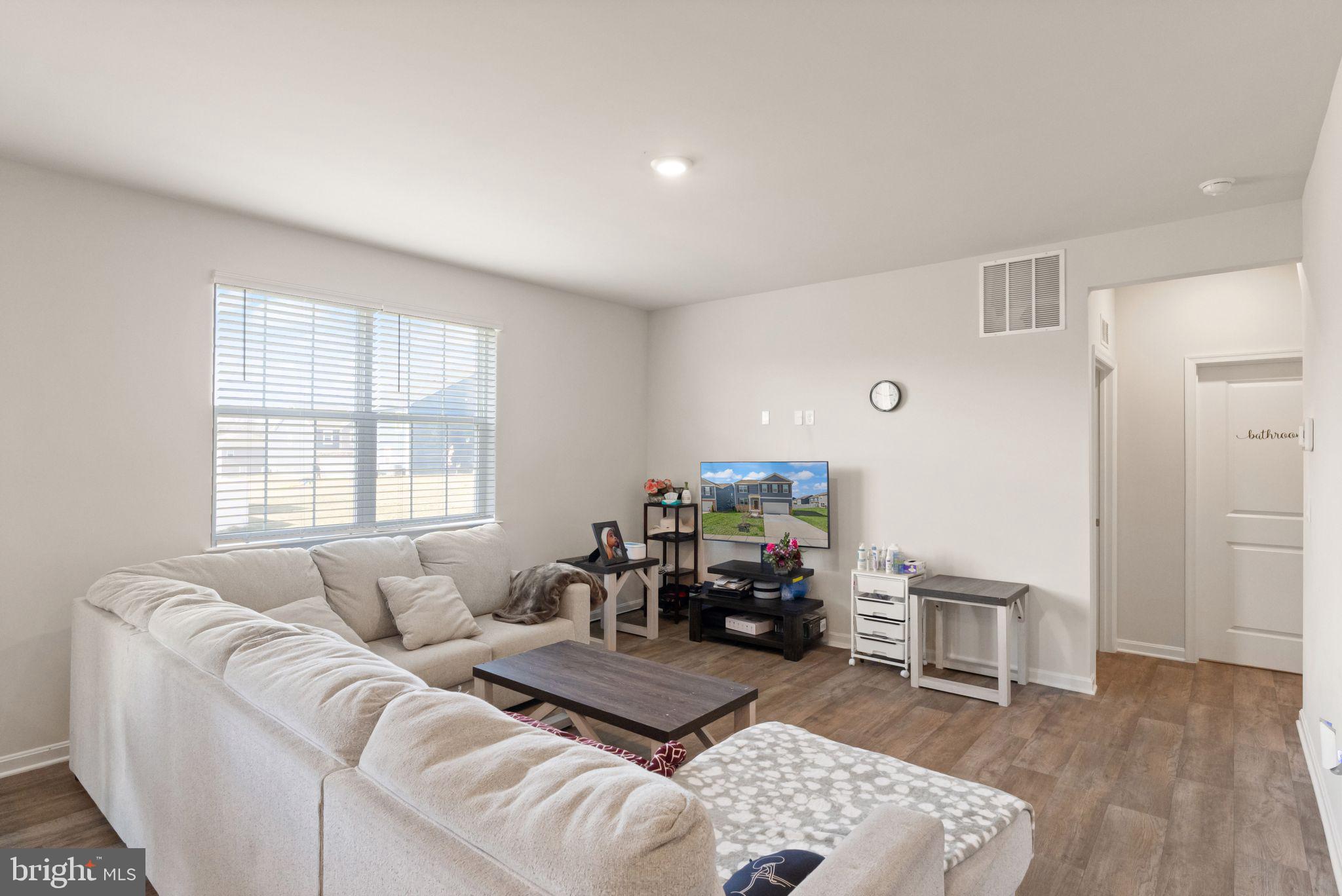 WEST WIND - Residential