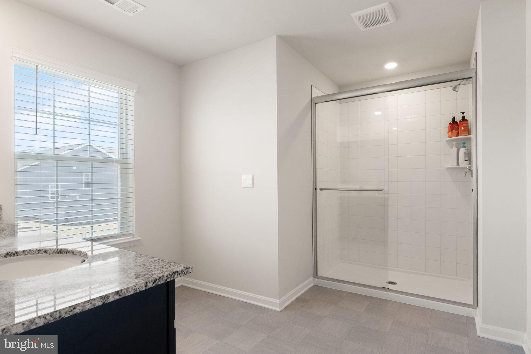 WEST WIND - Residential