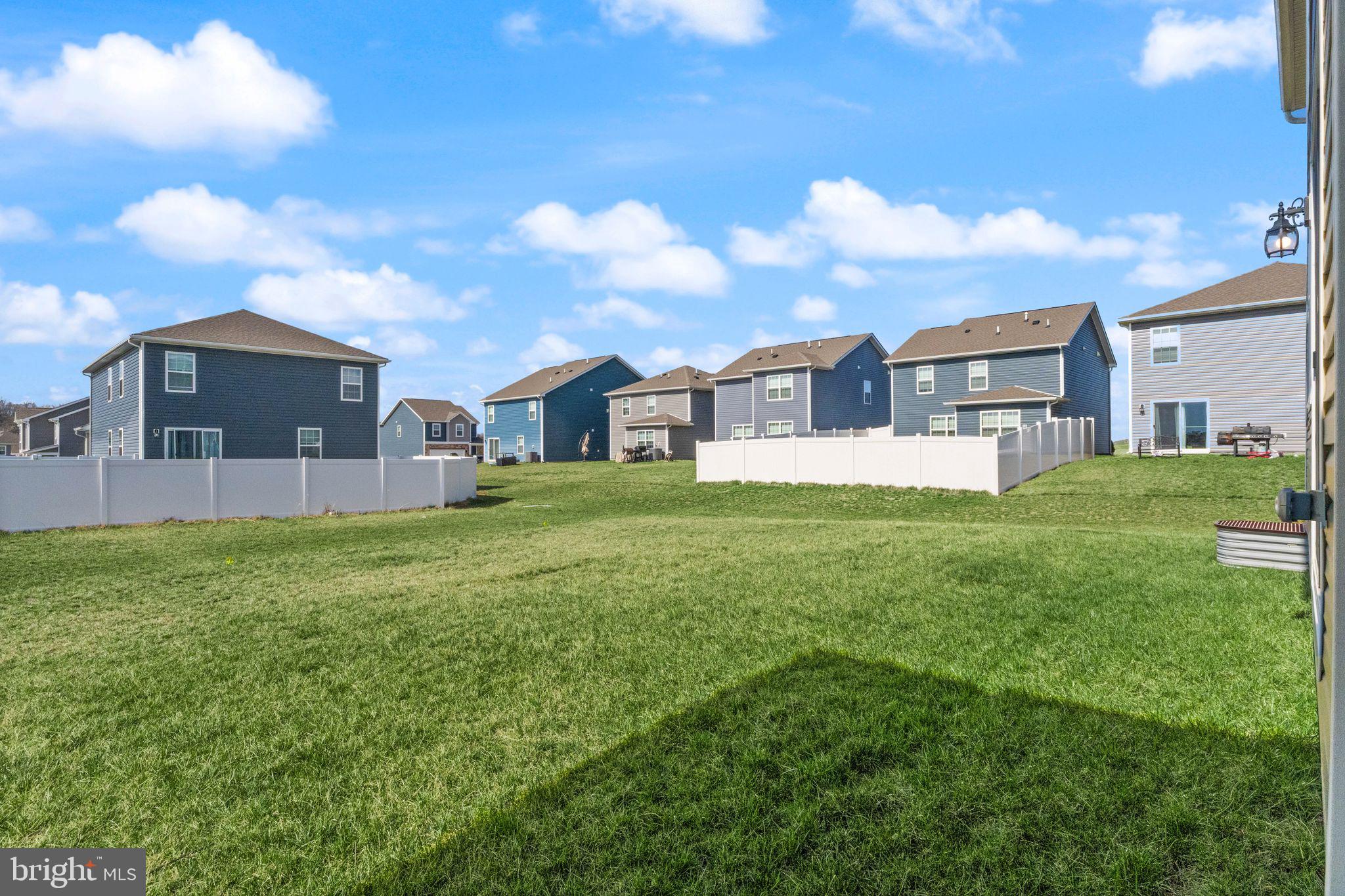 WEST WIND - Residential