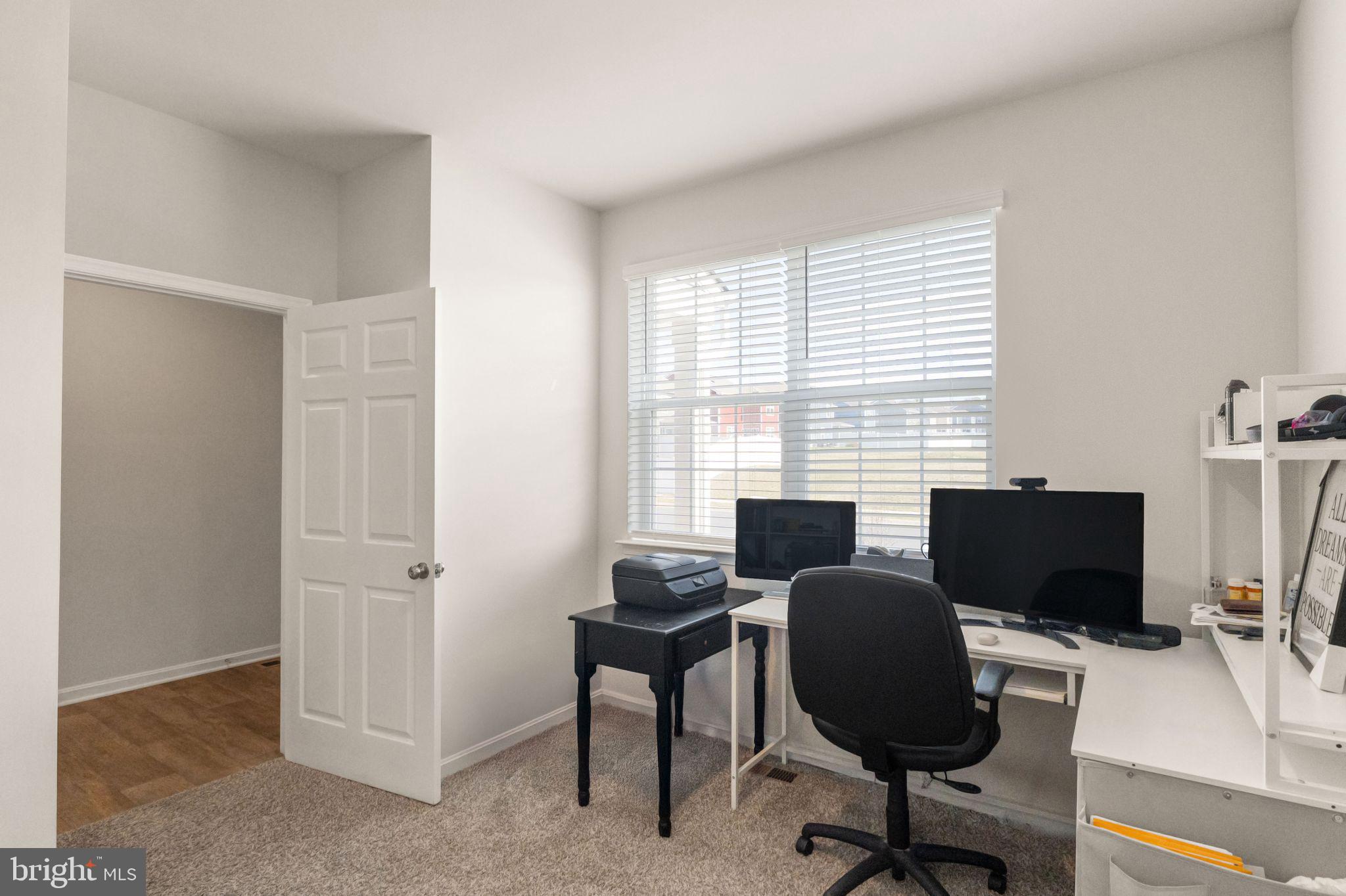 WEST WIND - Residential