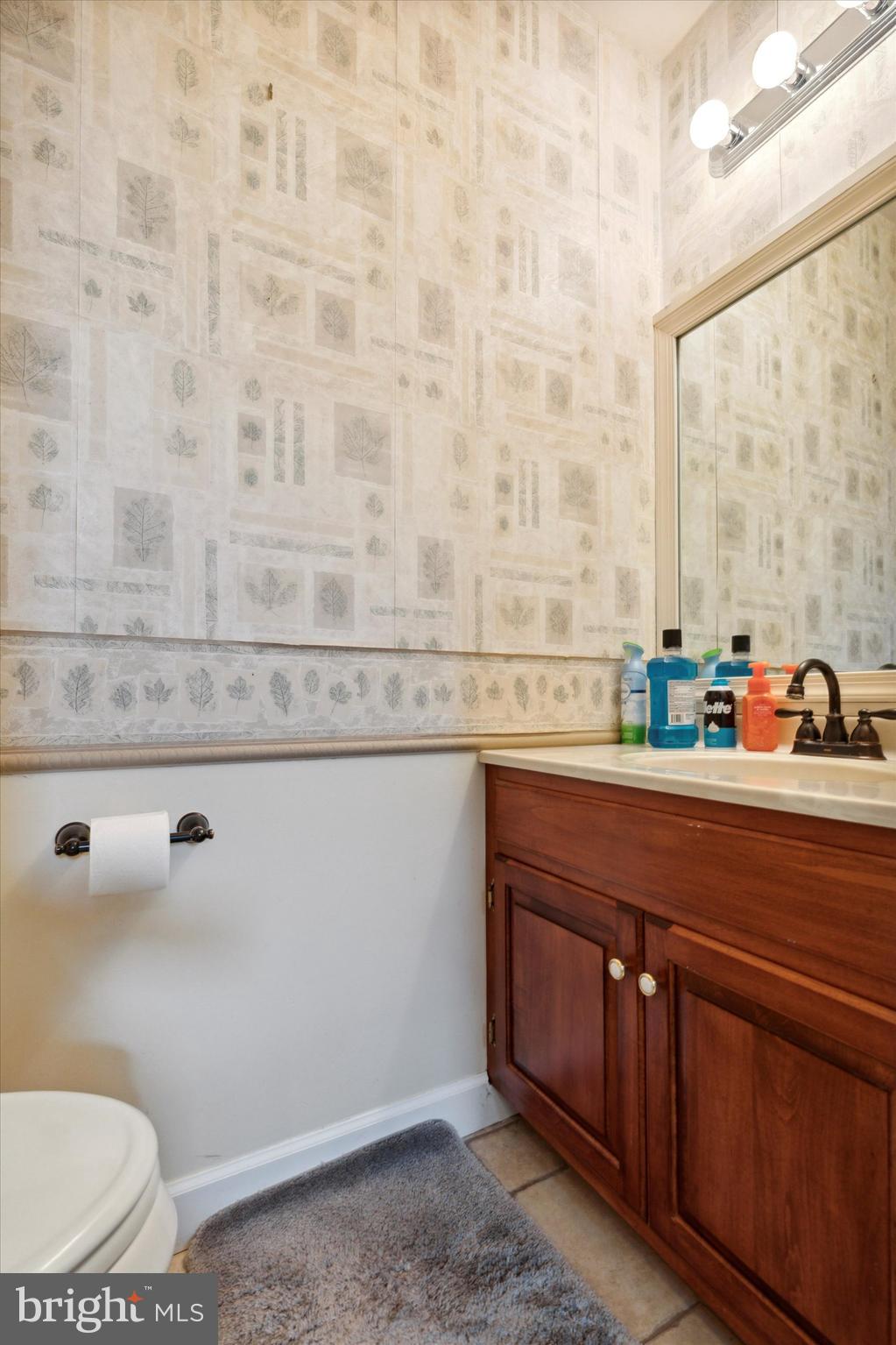 WOODS EDGE - Residential