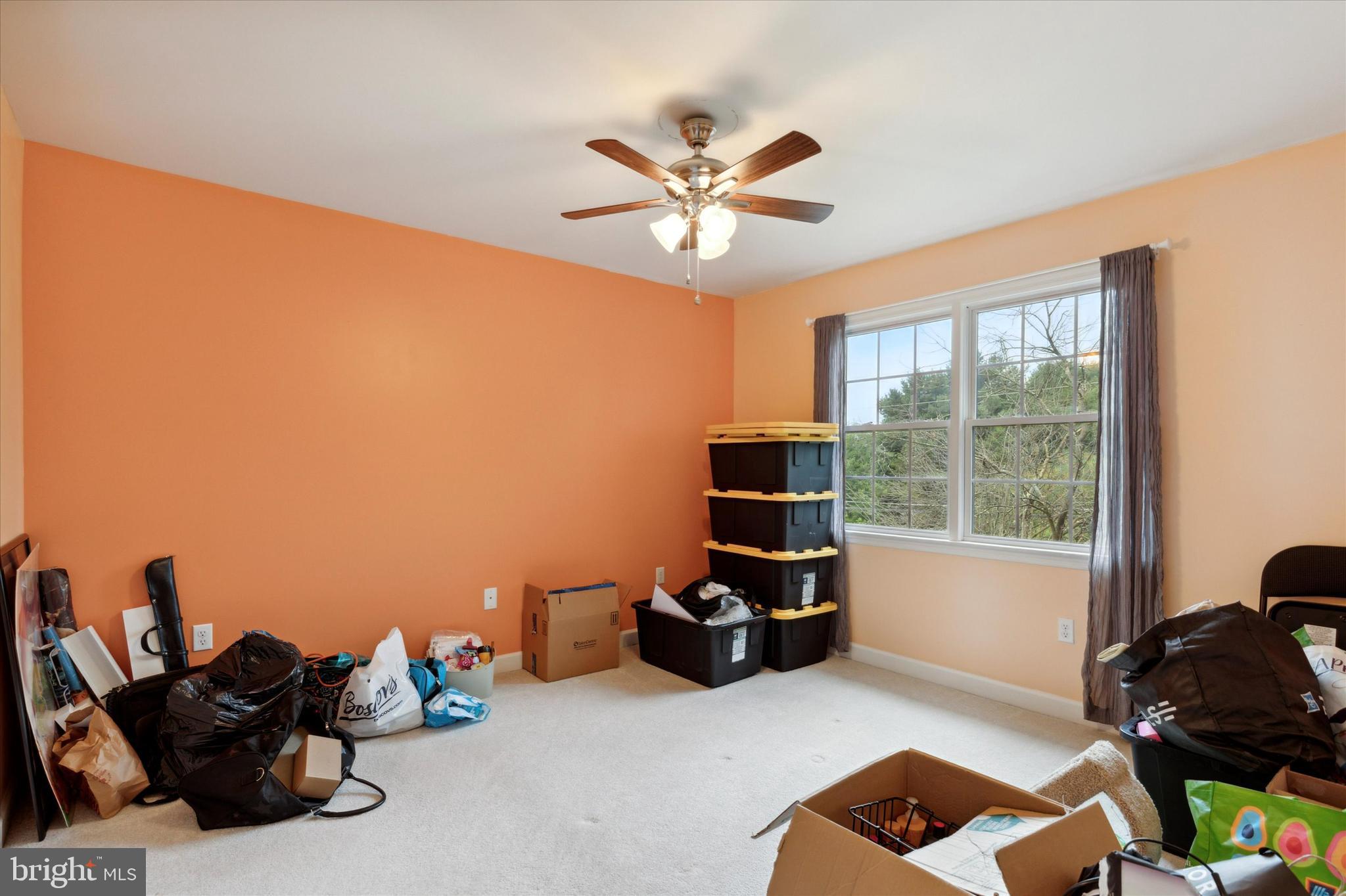 WOODS EDGE - Residential