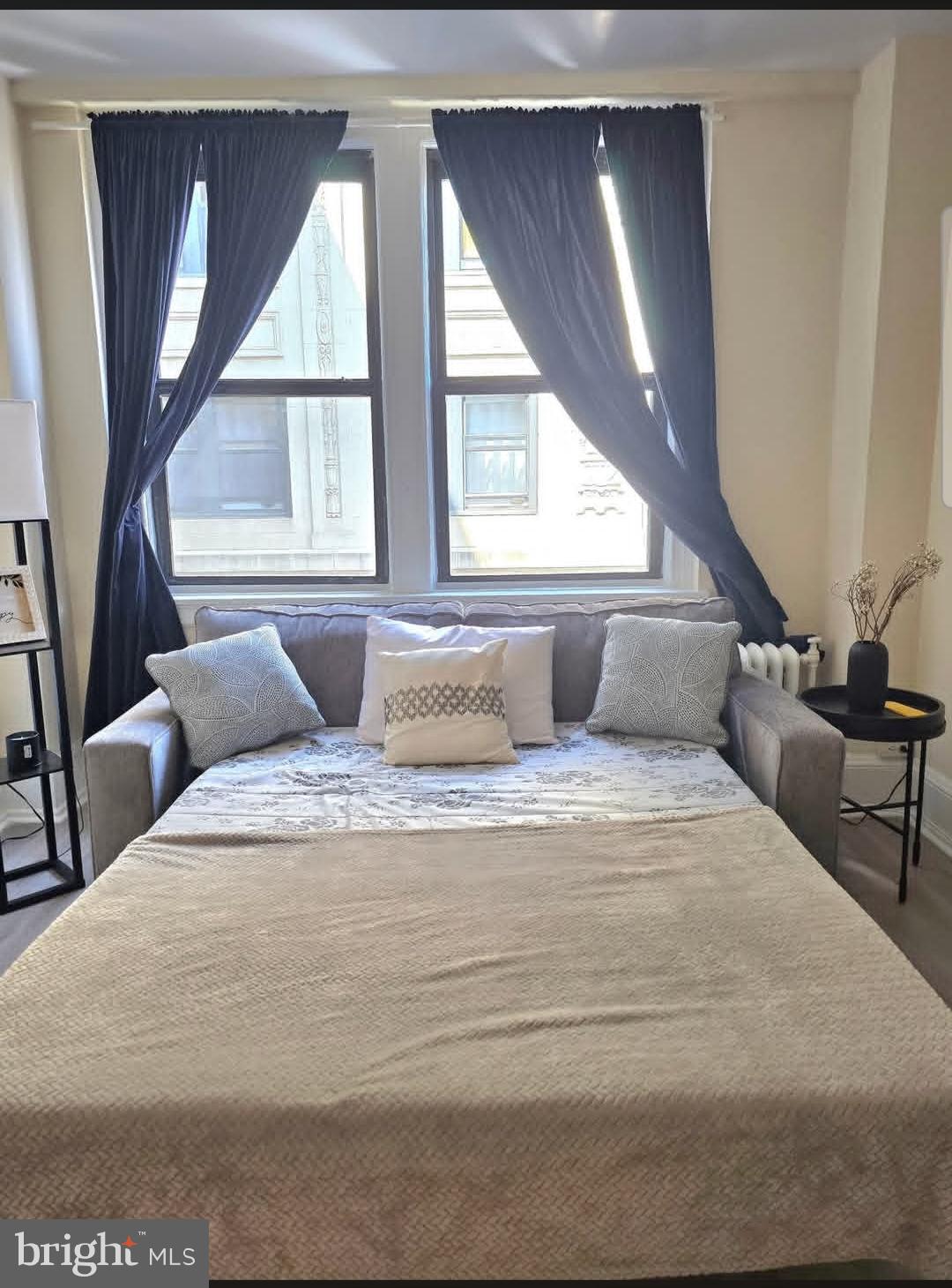 1324 LOCUST STREET 00 1428