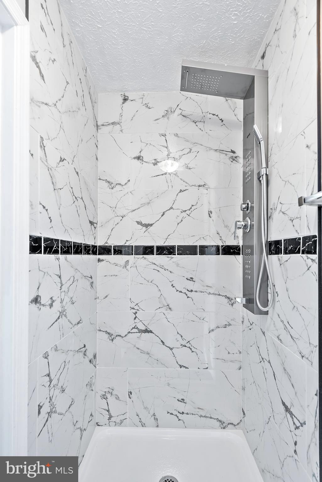 GLEN ORA PLAT FIFTEEN - Residential