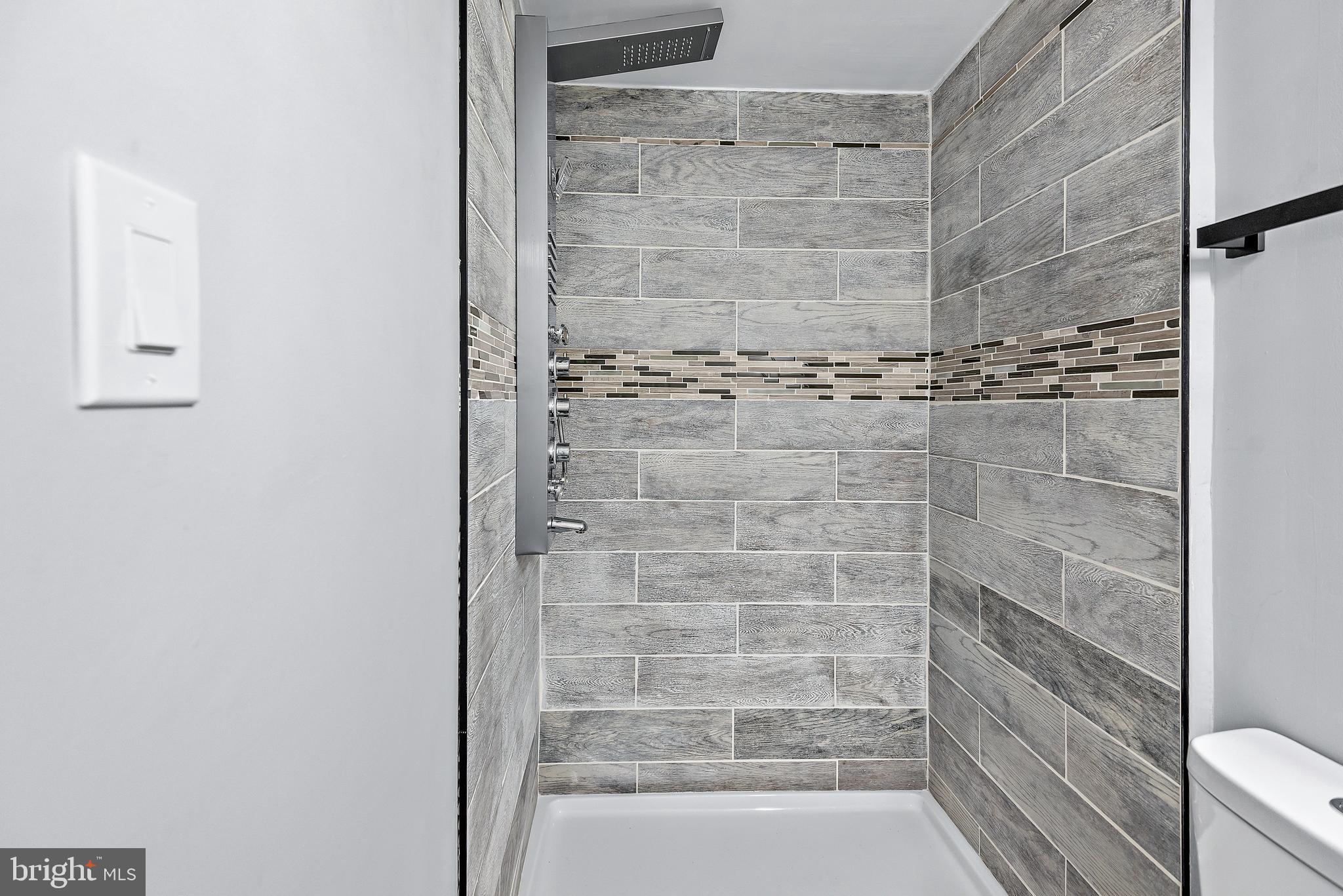 GLEN ORA PLAT FIFTEEN - Residential