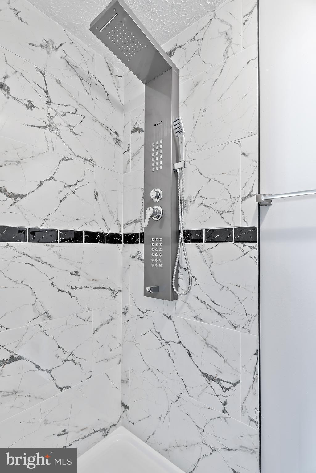 GLEN ORA PLAT FIFTEEN - Residential