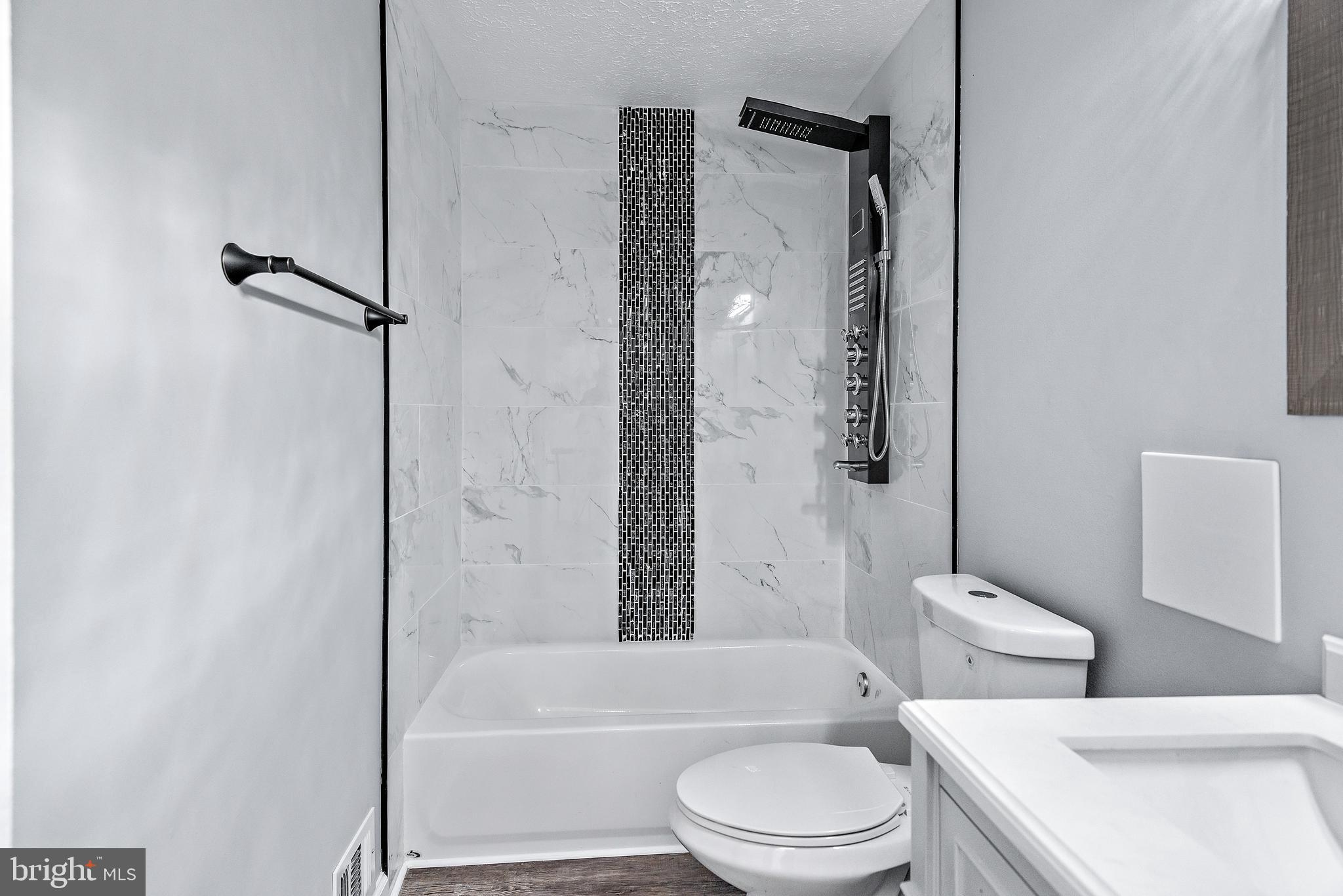 GLEN ORA PLAT FIFTEEN - Residential