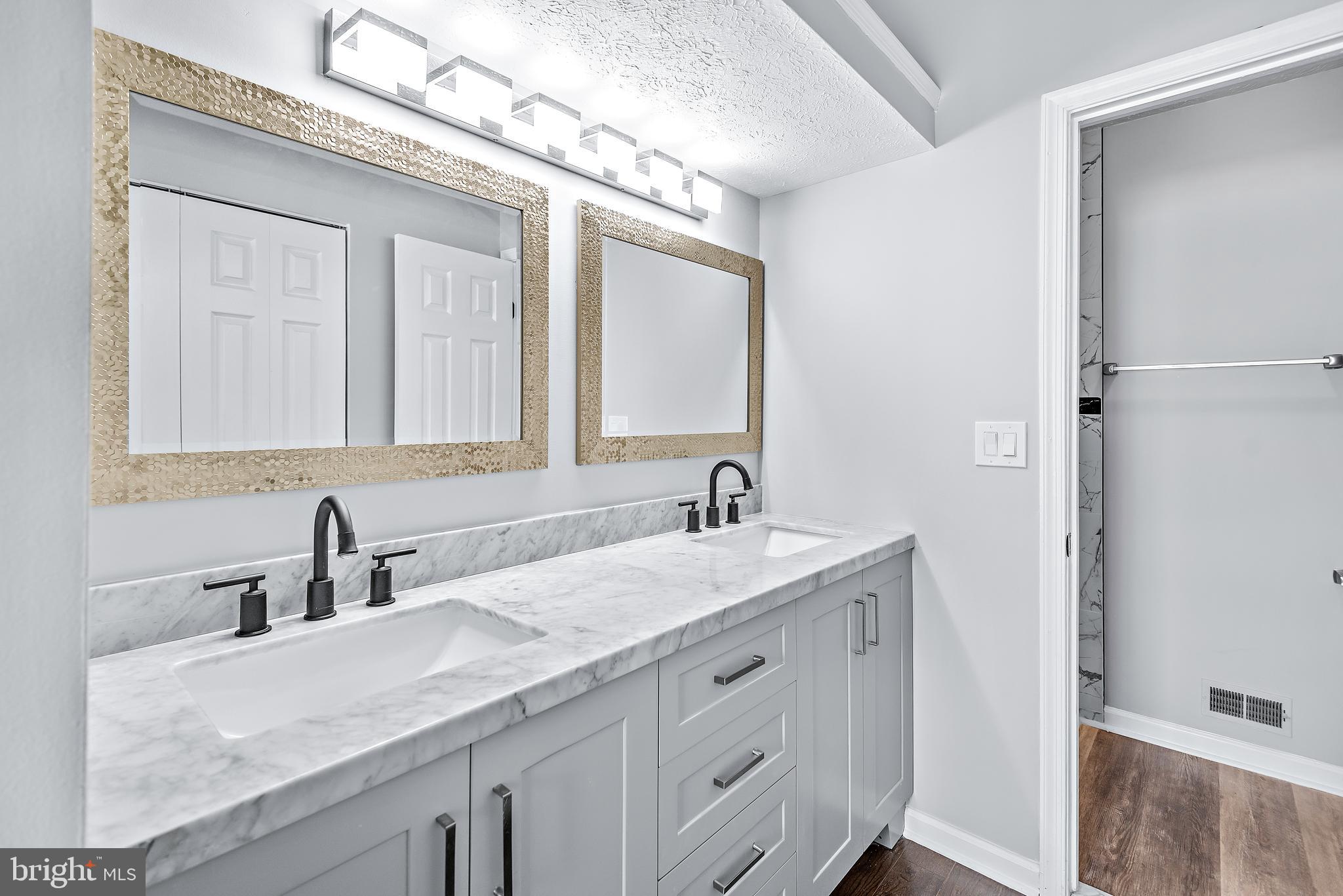 GLEN ORA PLAT FIFTEEN - Residential