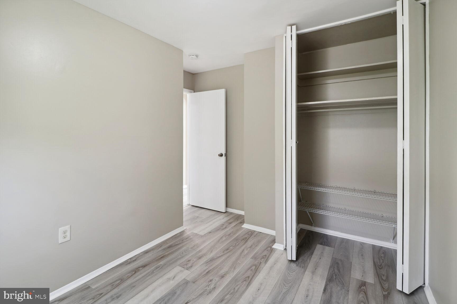 KINGSWOOD CONDOMINIUM - Residential Lease