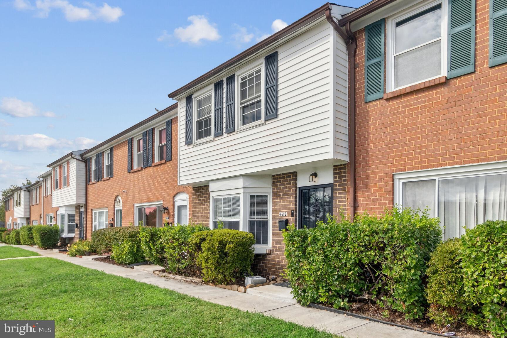 KINGSWOOD CONDOMINIUM - Residential Lease