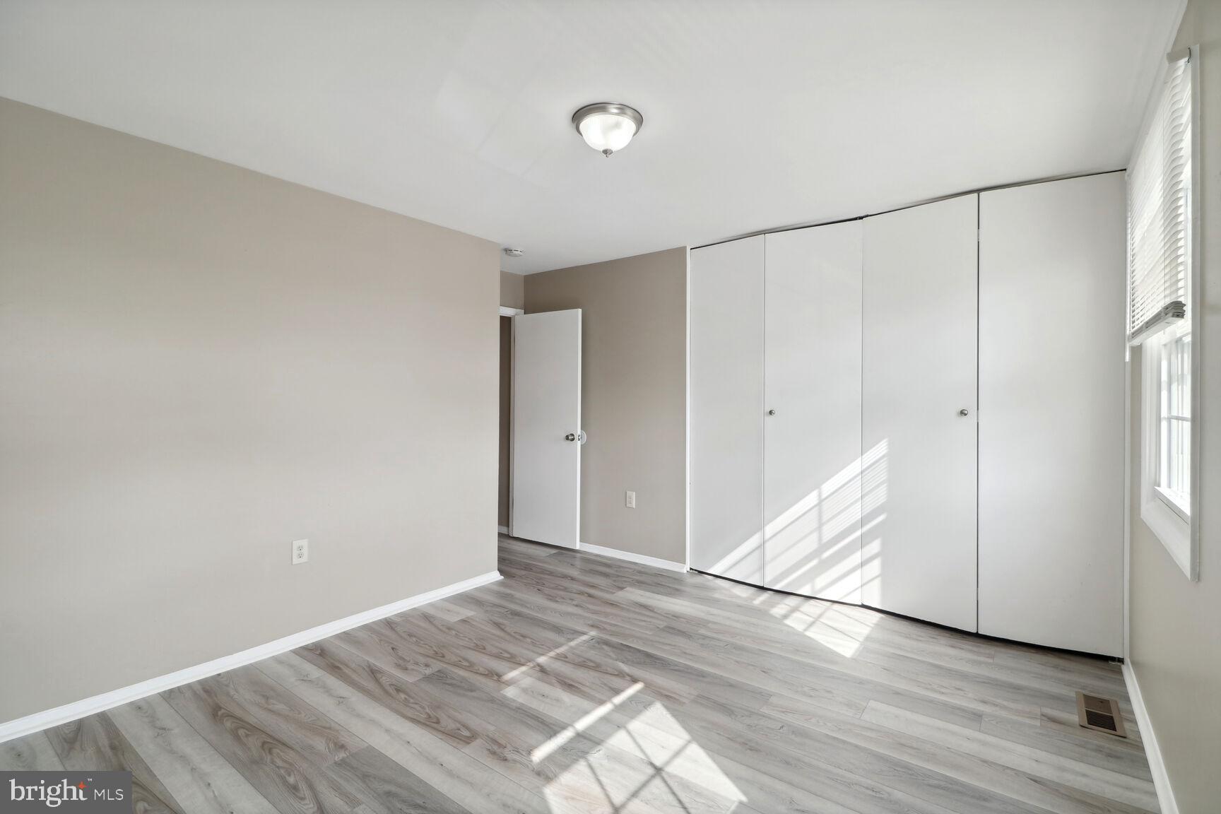 KINGSWOOD CONDOMINIUM - Residential Lease